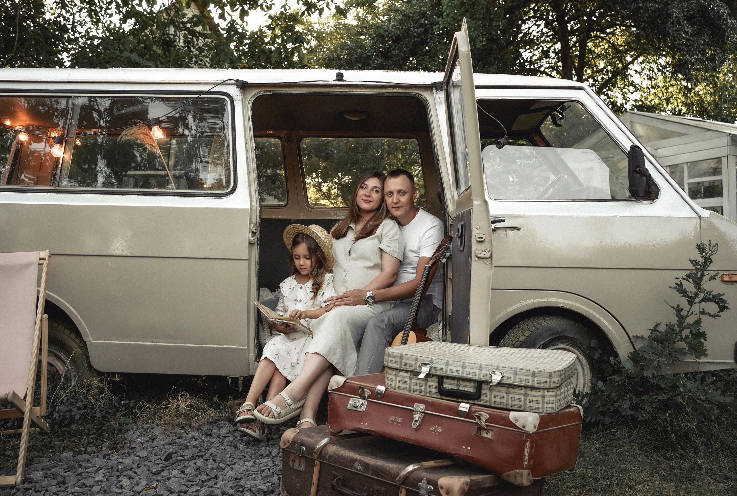 Уличная семейная фотосессия в Ростове-на-Дону. Фотограф Аксай, Новочеркасск. Свадебный фотограф в Ростове-на-Дону. Таинство Крещения и Венчания, семейные фотосессии. Алёна Чёботова