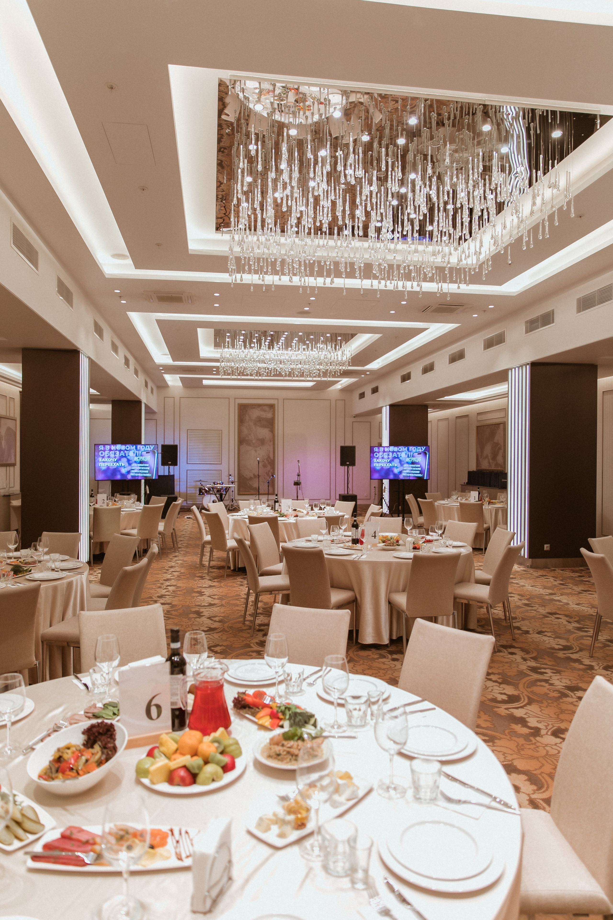 Фотограф на корпоратив. Фотограф, видеограф на свадьбу в Москве Никита Назаров