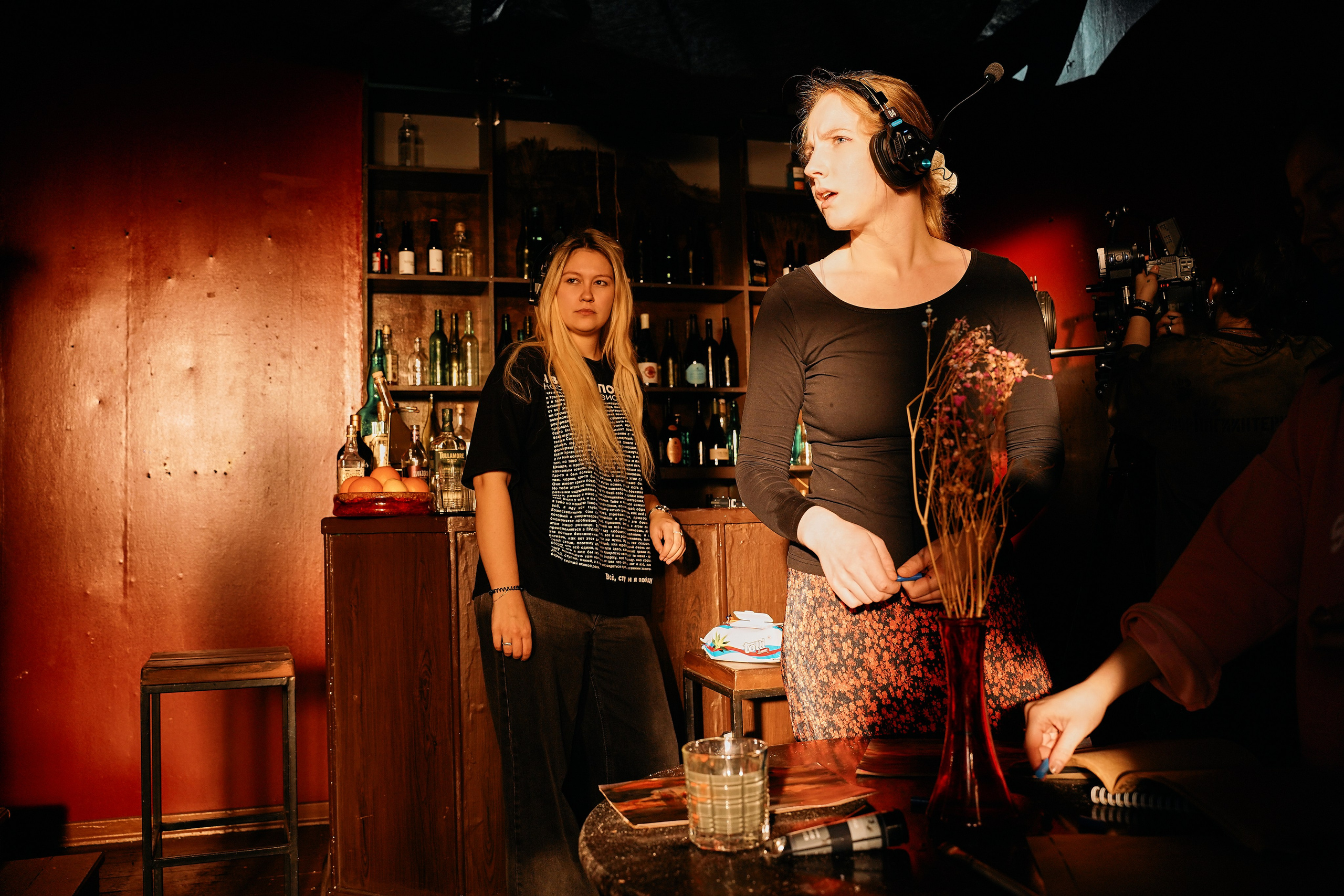 БЭКИ со съемок. Фотограф