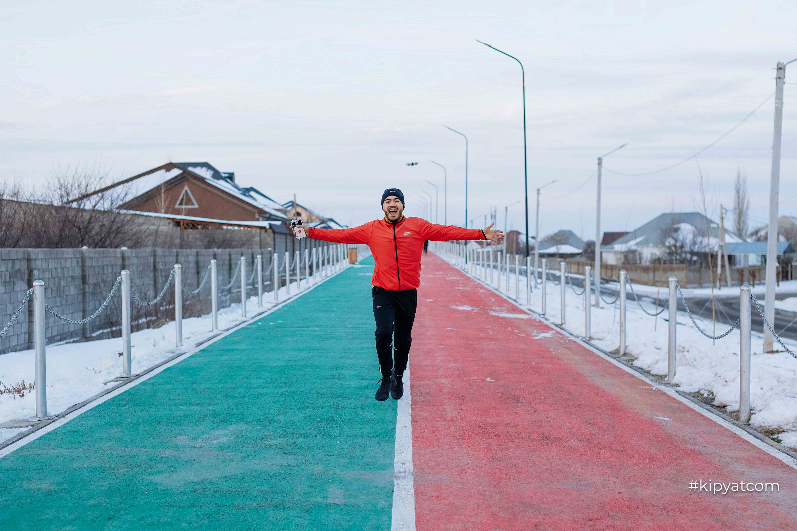 RUNHARD BY SPORTNATION