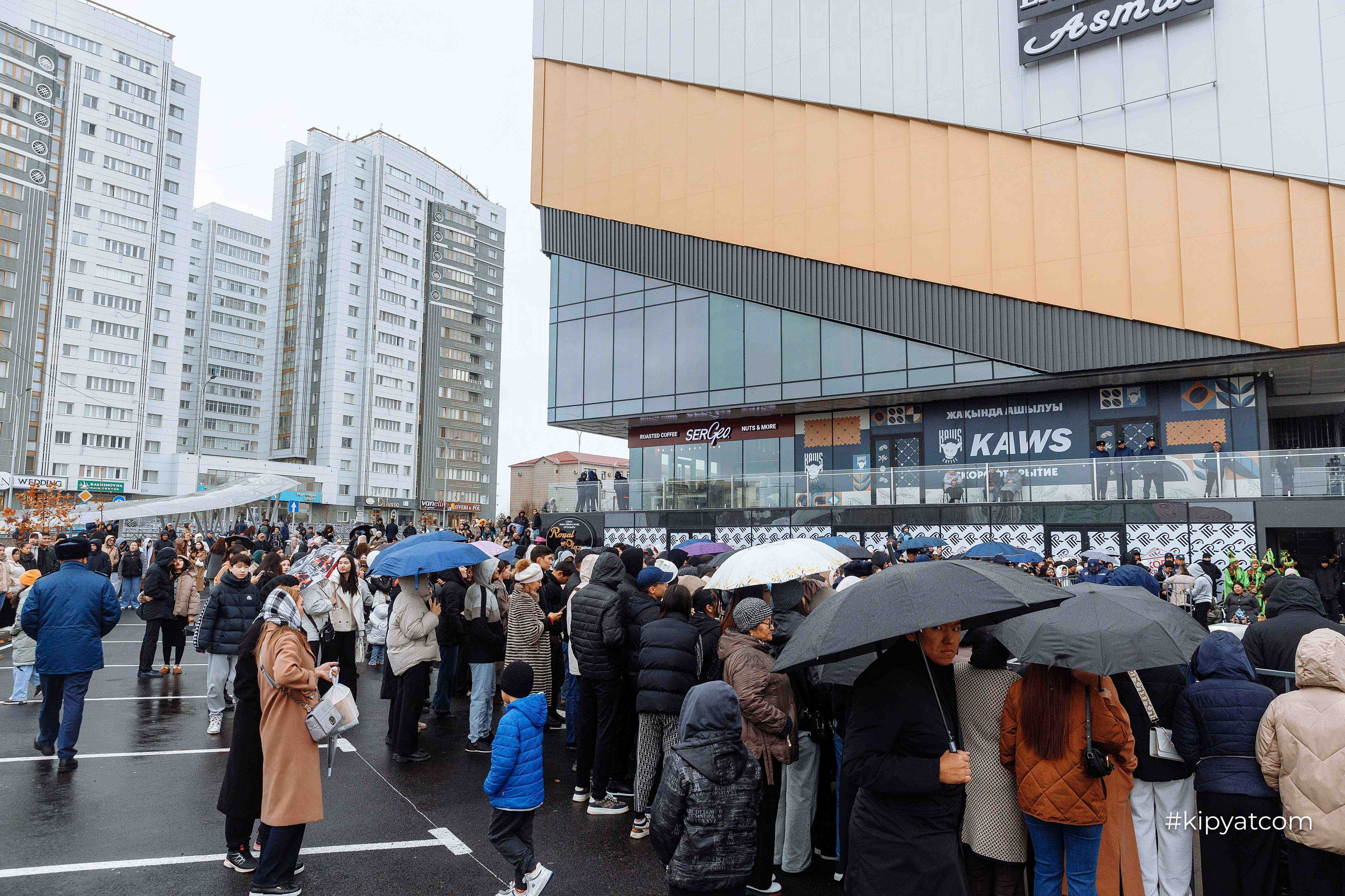 Официальное открытие ТРЦ «Royal Plaza»