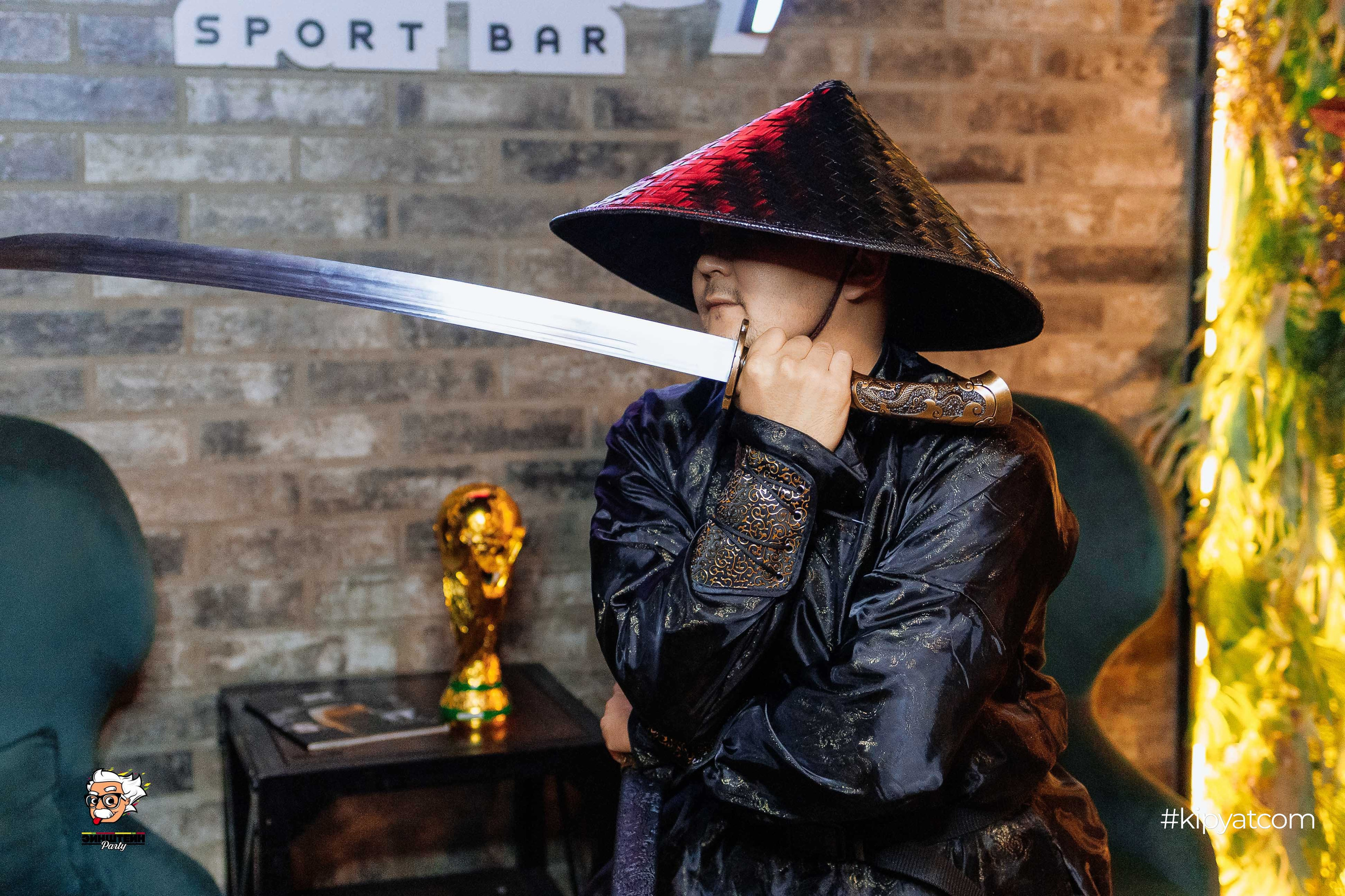 Эйнштейн Party