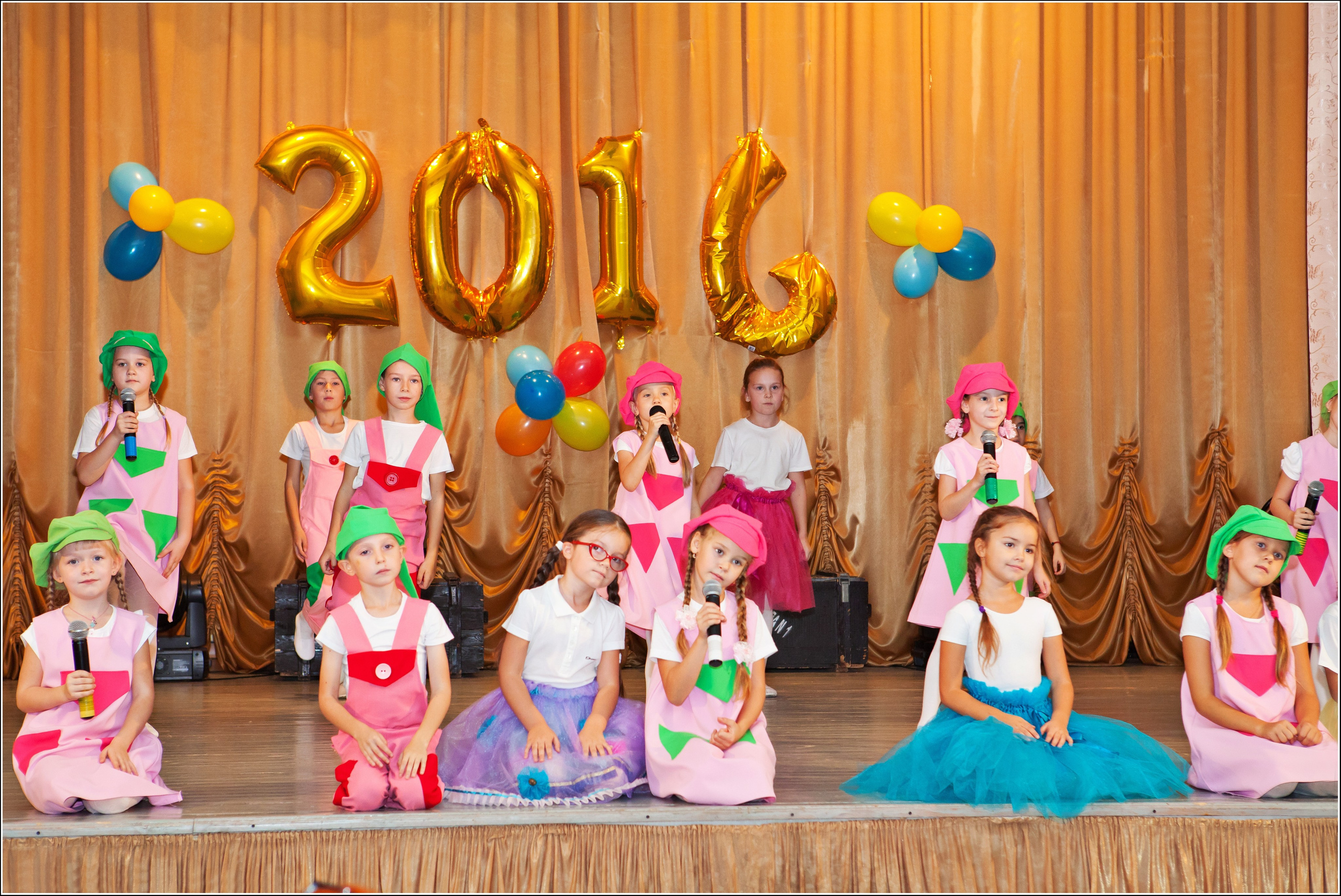 Выступление коллектива Дежавю. Фото и видео Москва, Московский. Свадебный фотограф, видеограф, фотосессии, видеосъемка