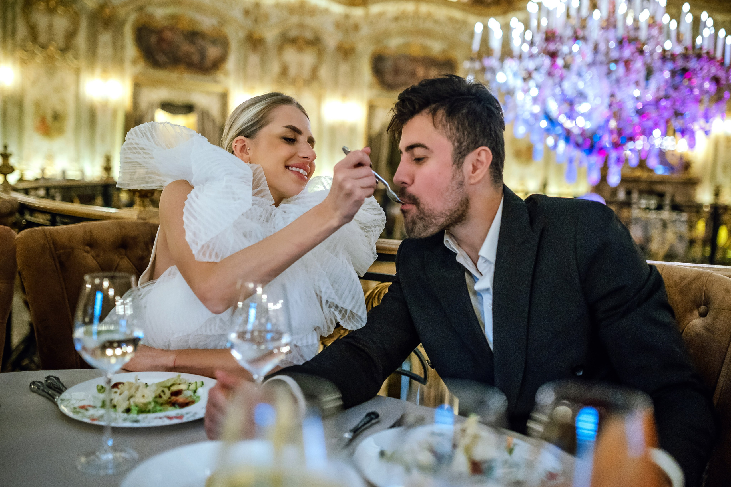Свадьба в ресторане Турандот. Фотограф и видеограф Москва. Свадебный фотограф, видеограф. Выпускные альбомы. Оживающие альбомы
