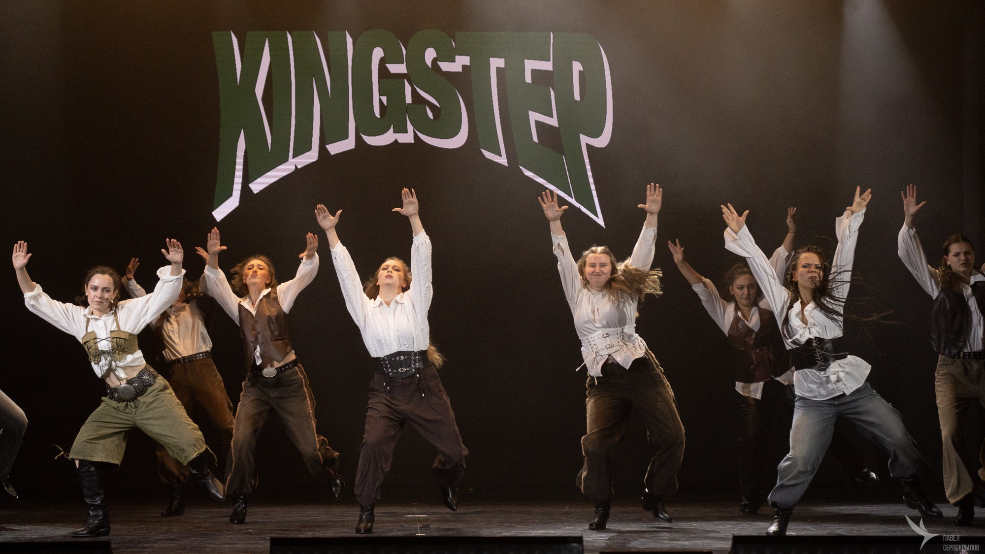 Отчетный концерт студии танца KingStep. Репортажный фотограф в Казани Павел Серпокрылов