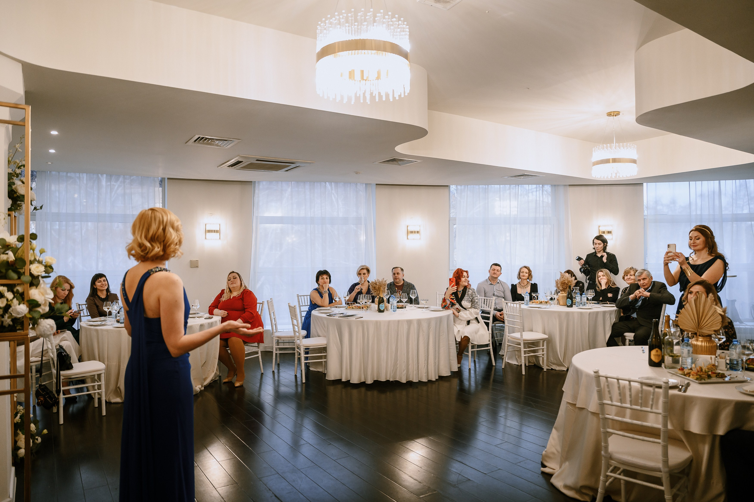 Поэтический вечер Ольги Любимовой. Свадебный и просто хороший фотограф в Челябинске