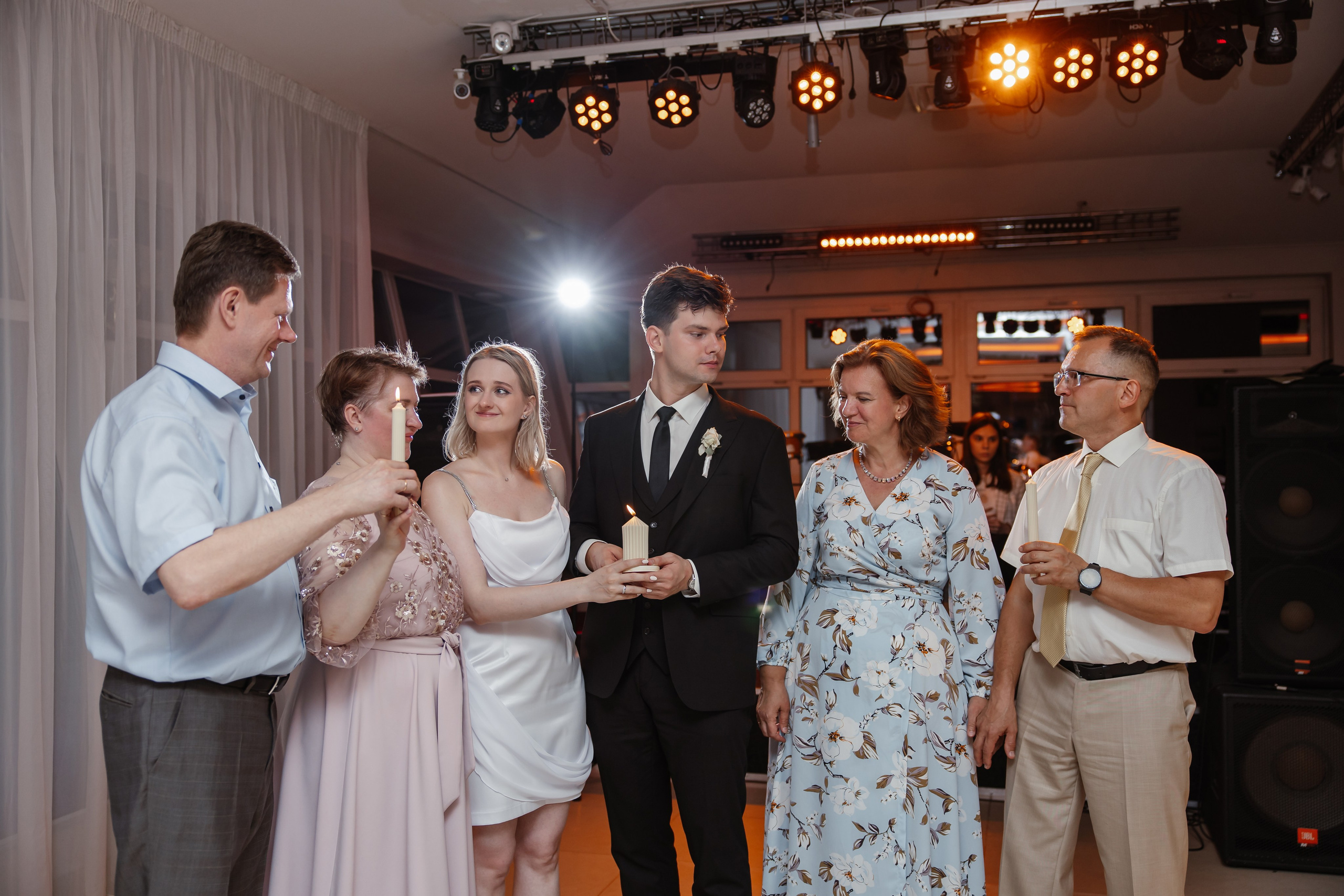 Как выбрать ведущего на свадьбу и не пожалеть: 7 правил от фотографа с опытом. Фотограф, видеограф на свадьбу в Москве Никита Назаров