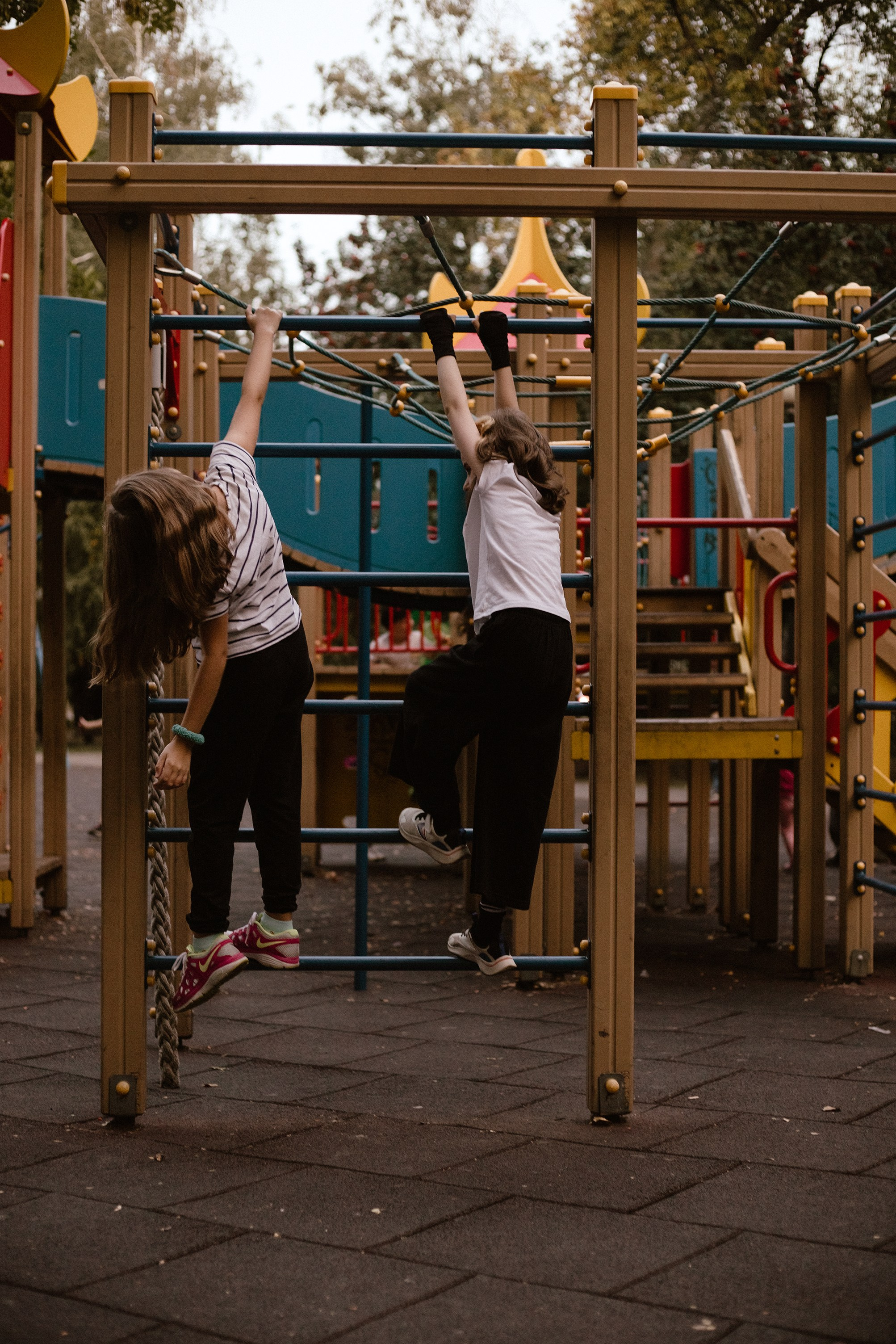 Агата и Настюша. Прогулка. Фотограф Дарина Фельдман