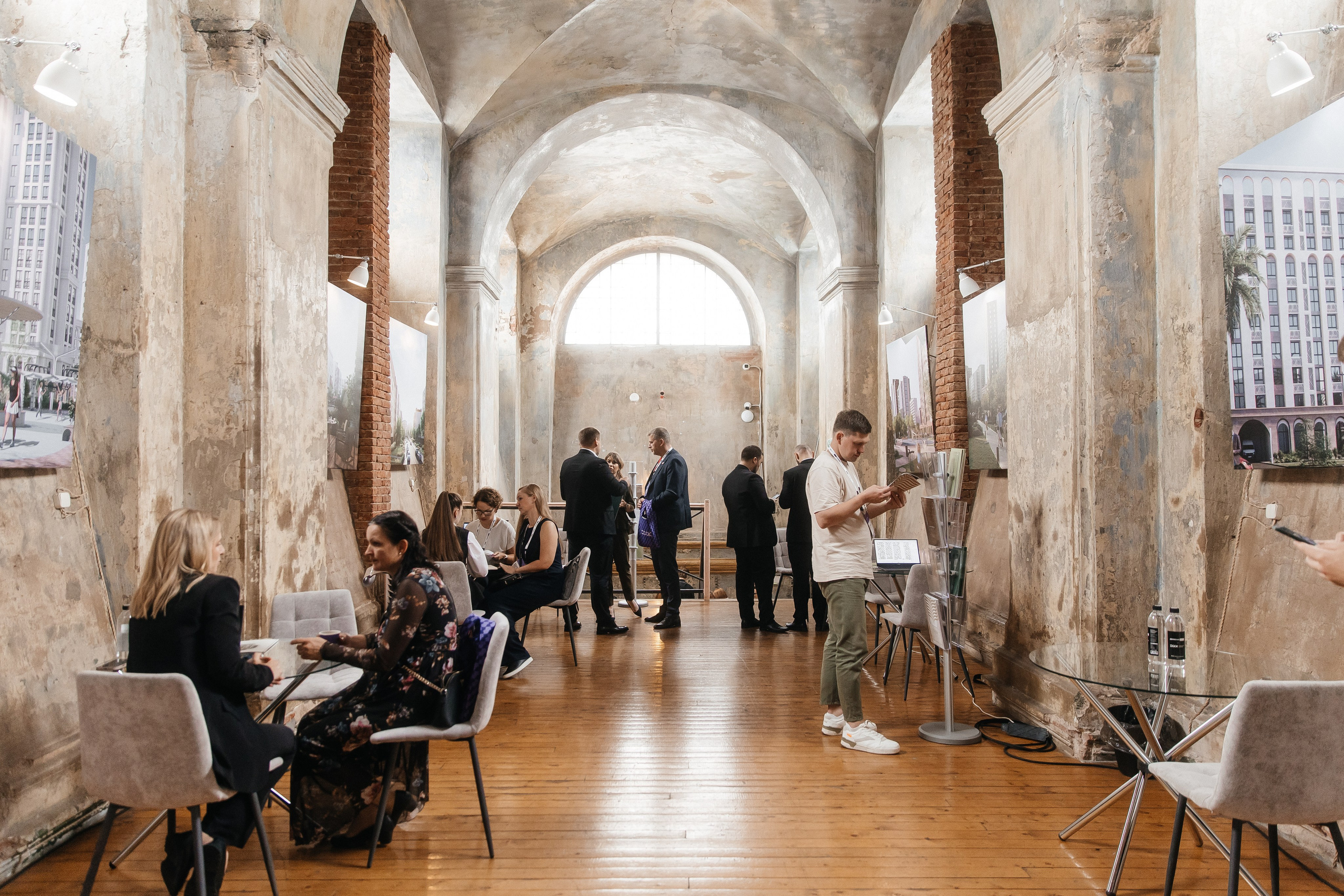 ДВИЖЕНИЕ.КОНФ: КОНФЕРЕНЦИЯ ПО ПРОДАЖАМ И ЛИЧНОМУ БРЕНДУ В НЕДВИЖИМОСТИ |САНКТ-ПЕТЕРБУРГ, 2025. Five Media — репортажный фотограф Москва | Мск