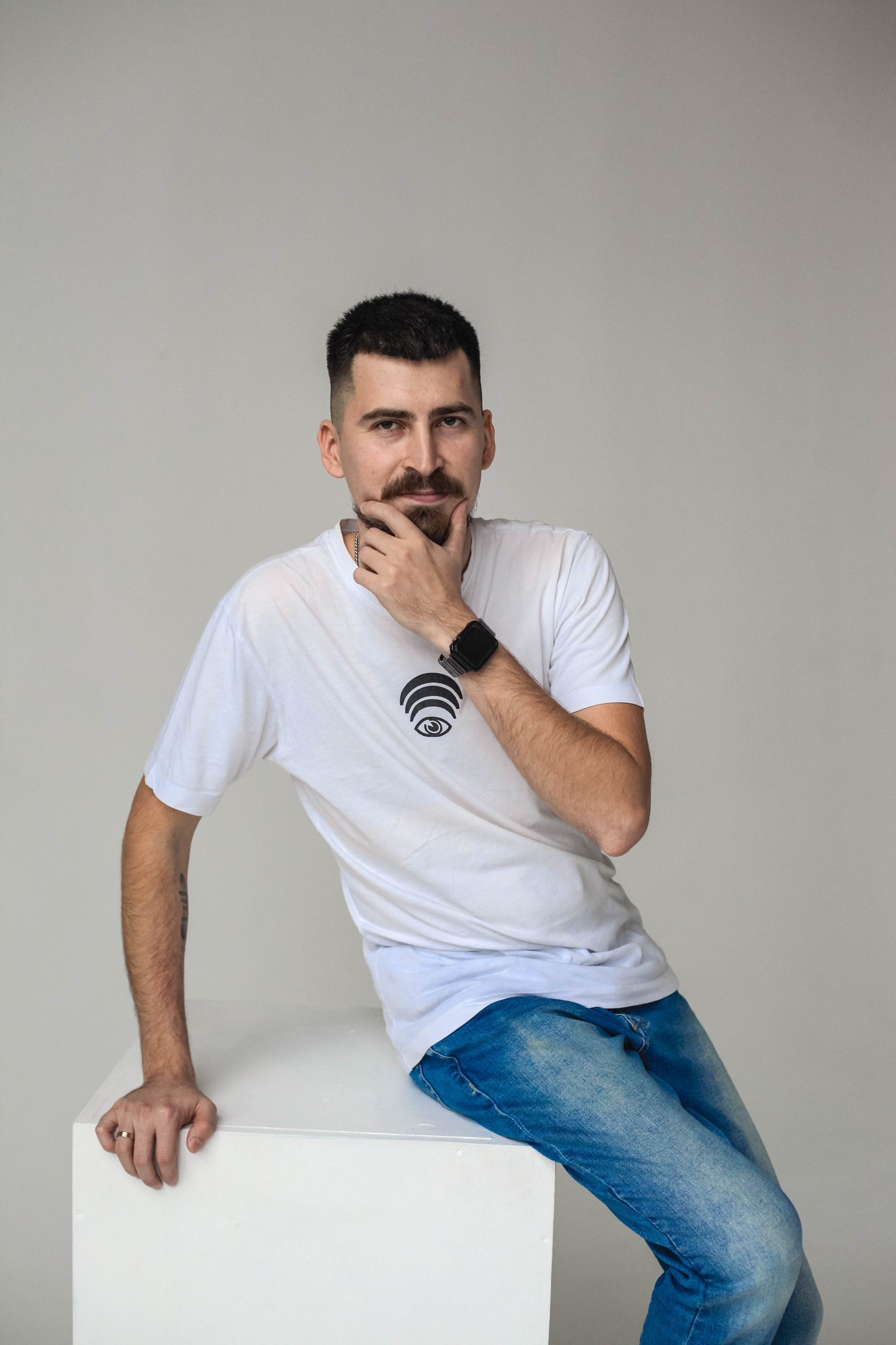 Студия. Уличный фотограф Города N