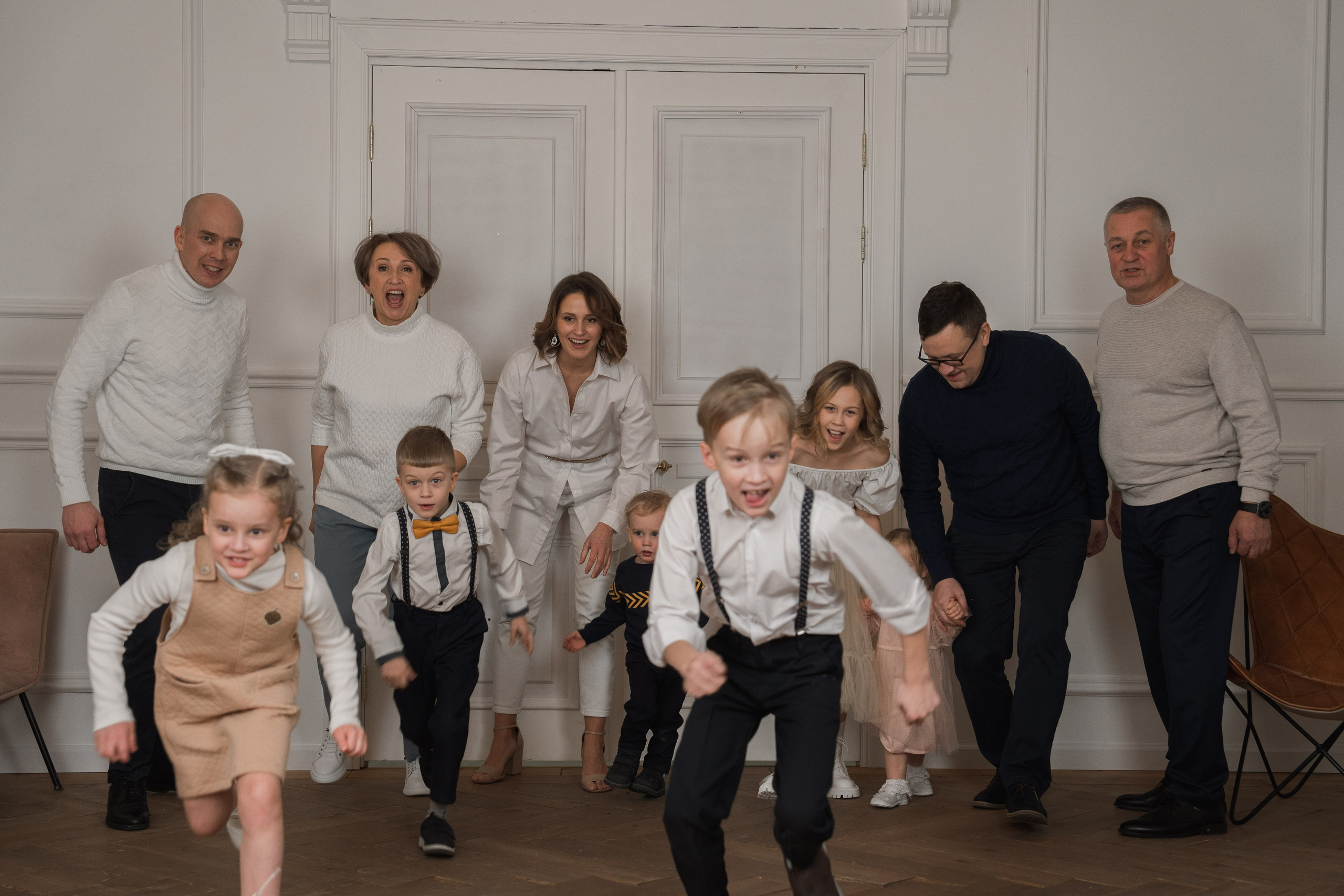 Новогодняя фотосессия большой семьи в студии. Семейный фотограф Екатеринбург Татьяна Девятых