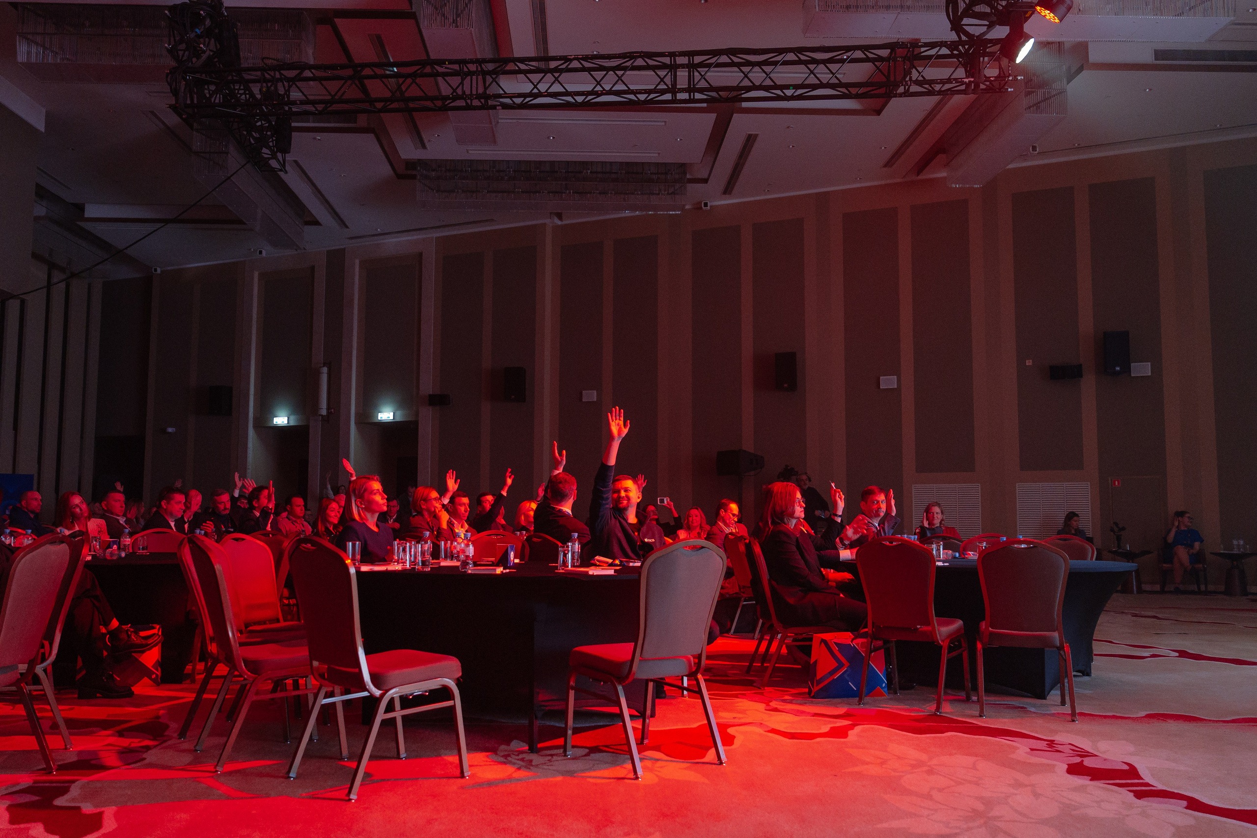 ПСБ | СМЕЛОСТЬ БЫТЬ ПЕРВЫМ!. Корпоративный, имиджевый и промышленный фотограф — Максим Меш