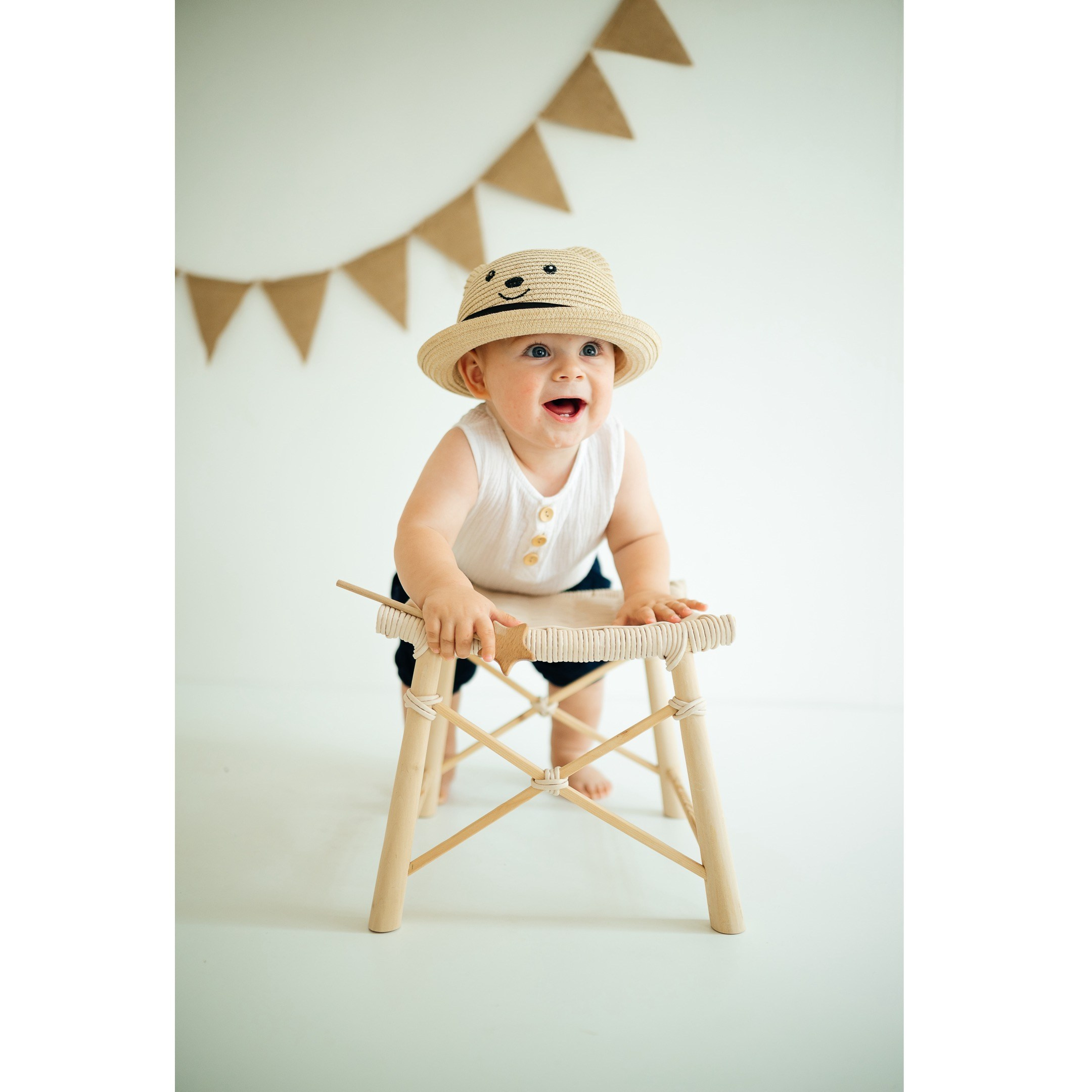 Мне год!. Ваш свадебный и семейный фотограф