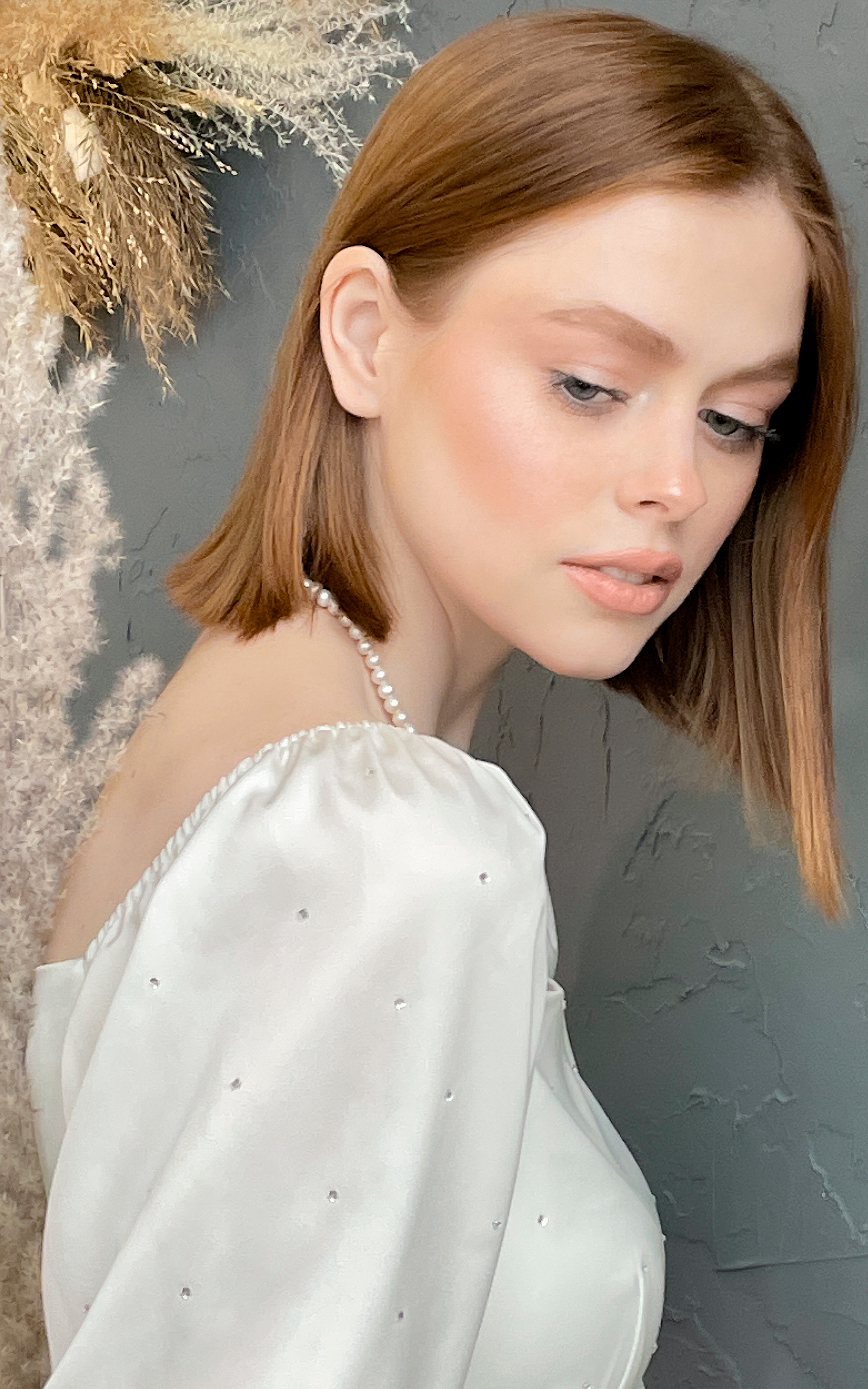 Фотосессия в студии на айфон. AI Фотограф Краснодар: мужские и женские фотосессии, стилизация съемки. Нейро-фотосессии онлайн