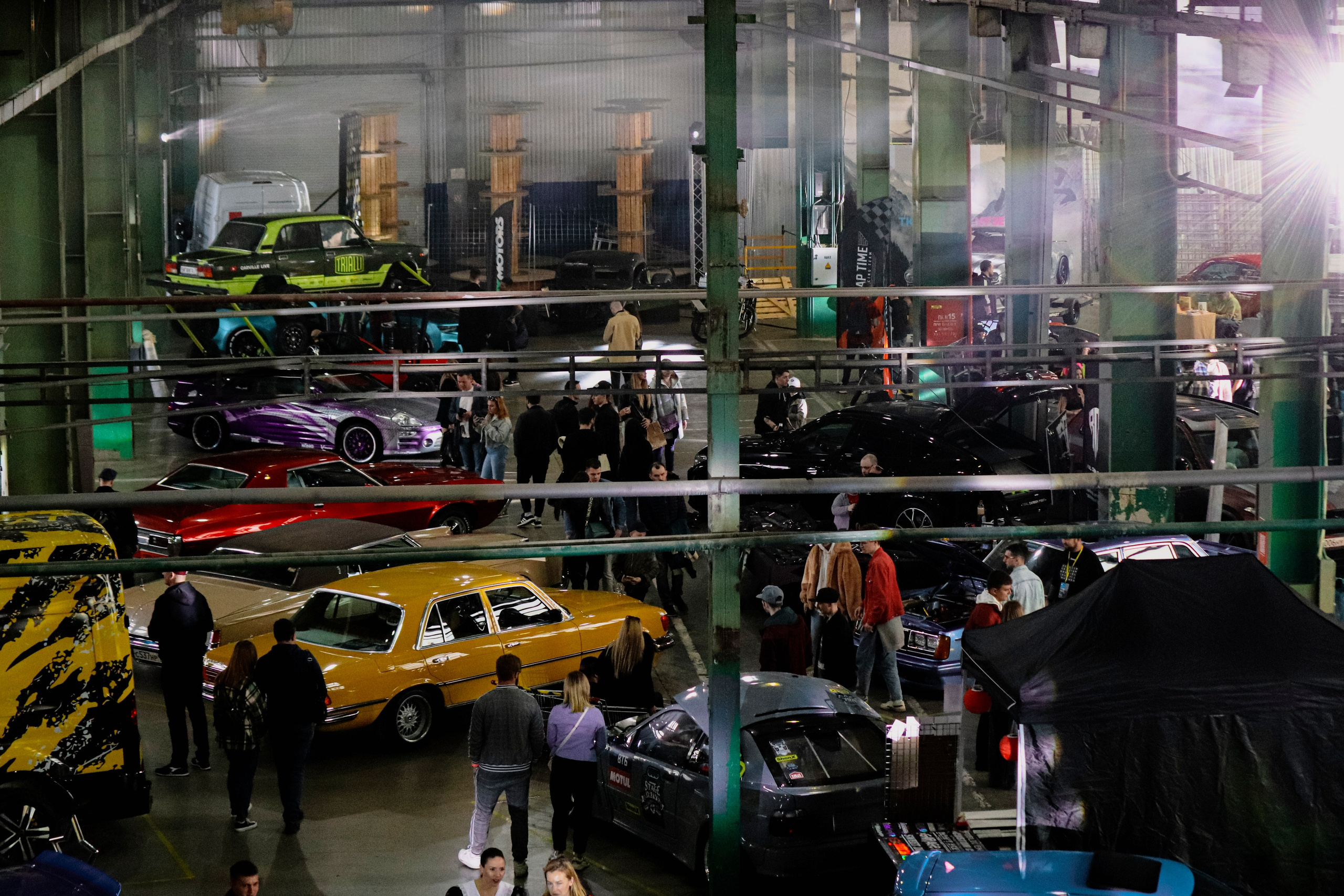 «Тюнинг арт музей» Севкабель СПб. Ивентный фотограф в Санкт-Петербурге Олег Комков