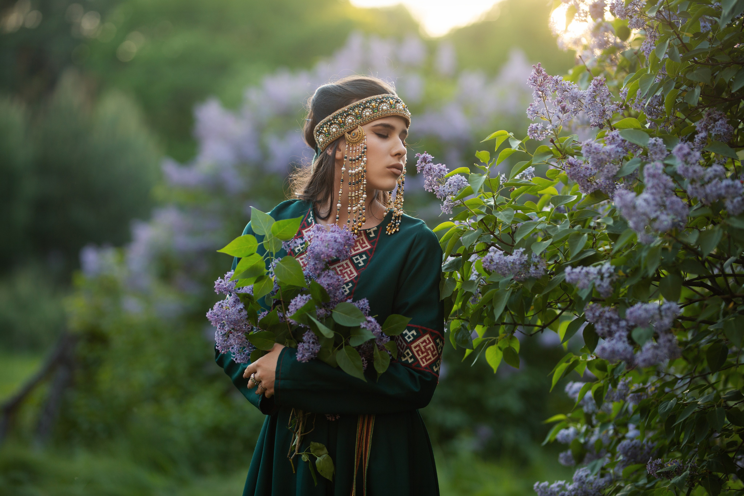 Прокат костюмов в русском стиле в Нижнем Новгороде. Русская и славянская одежда. Современна русская одежда