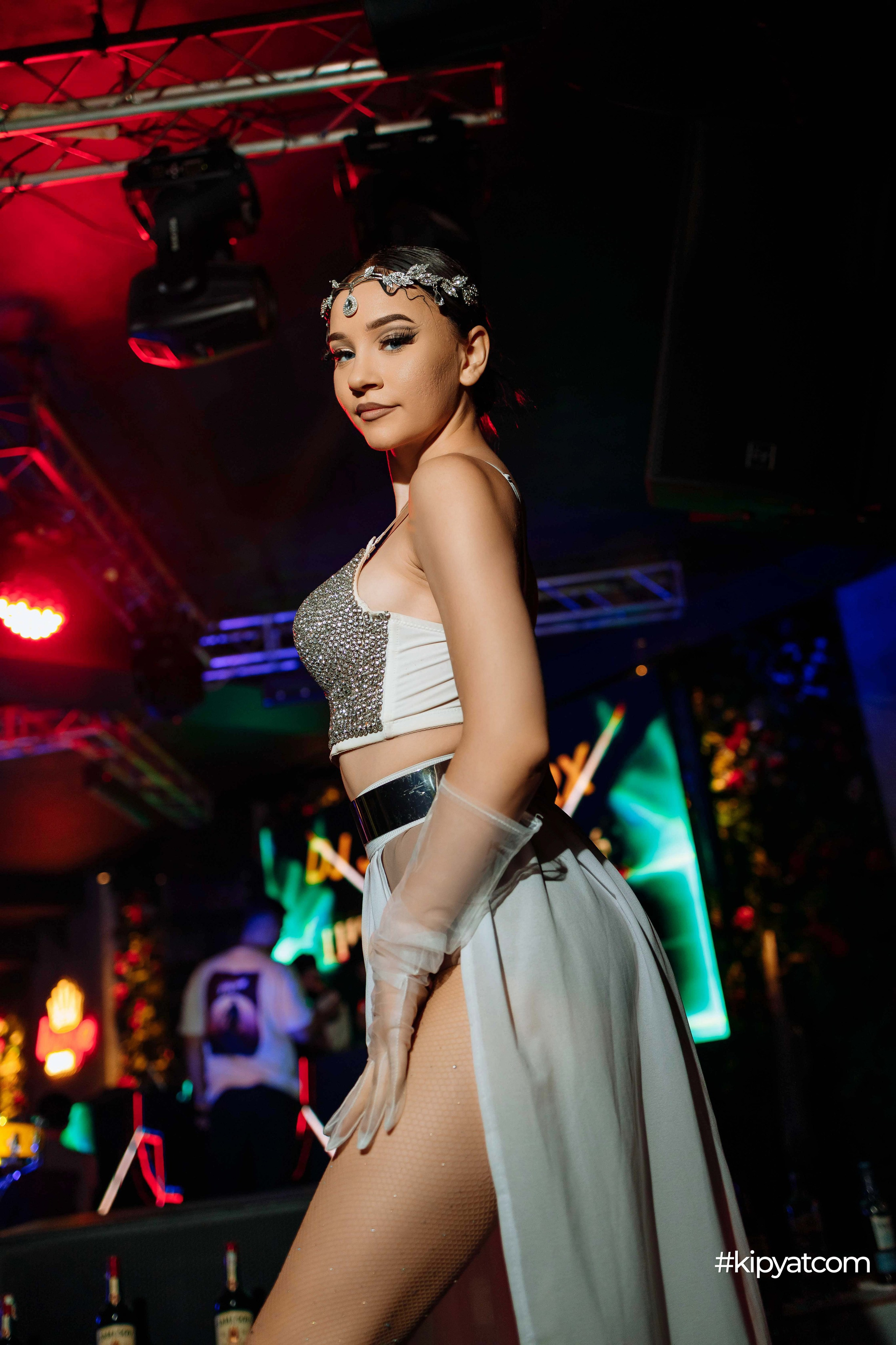The Queen Prive. Кипятком Шымкент