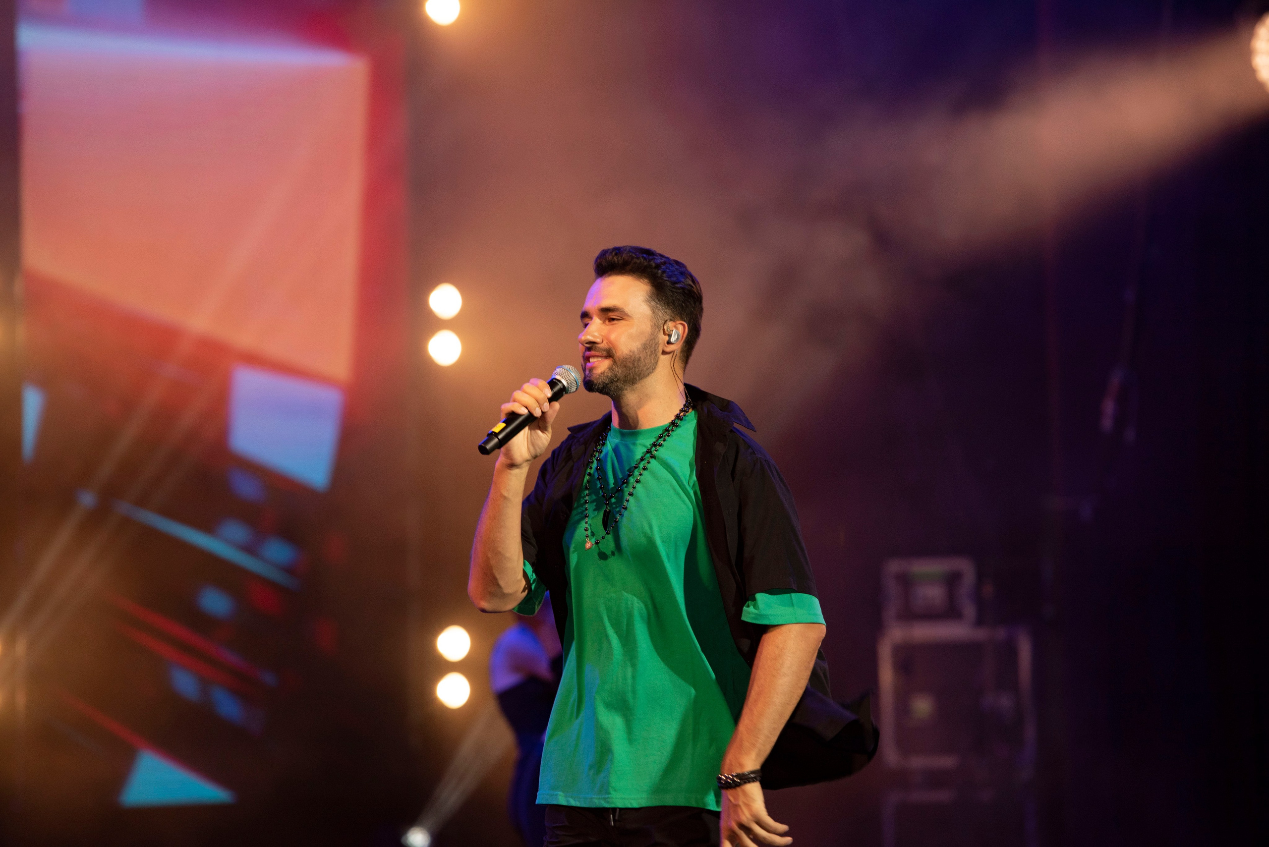 Фотограф на концерт. Свадебный, семейный, фэшн фотограф, школьный фотограф в Сочи