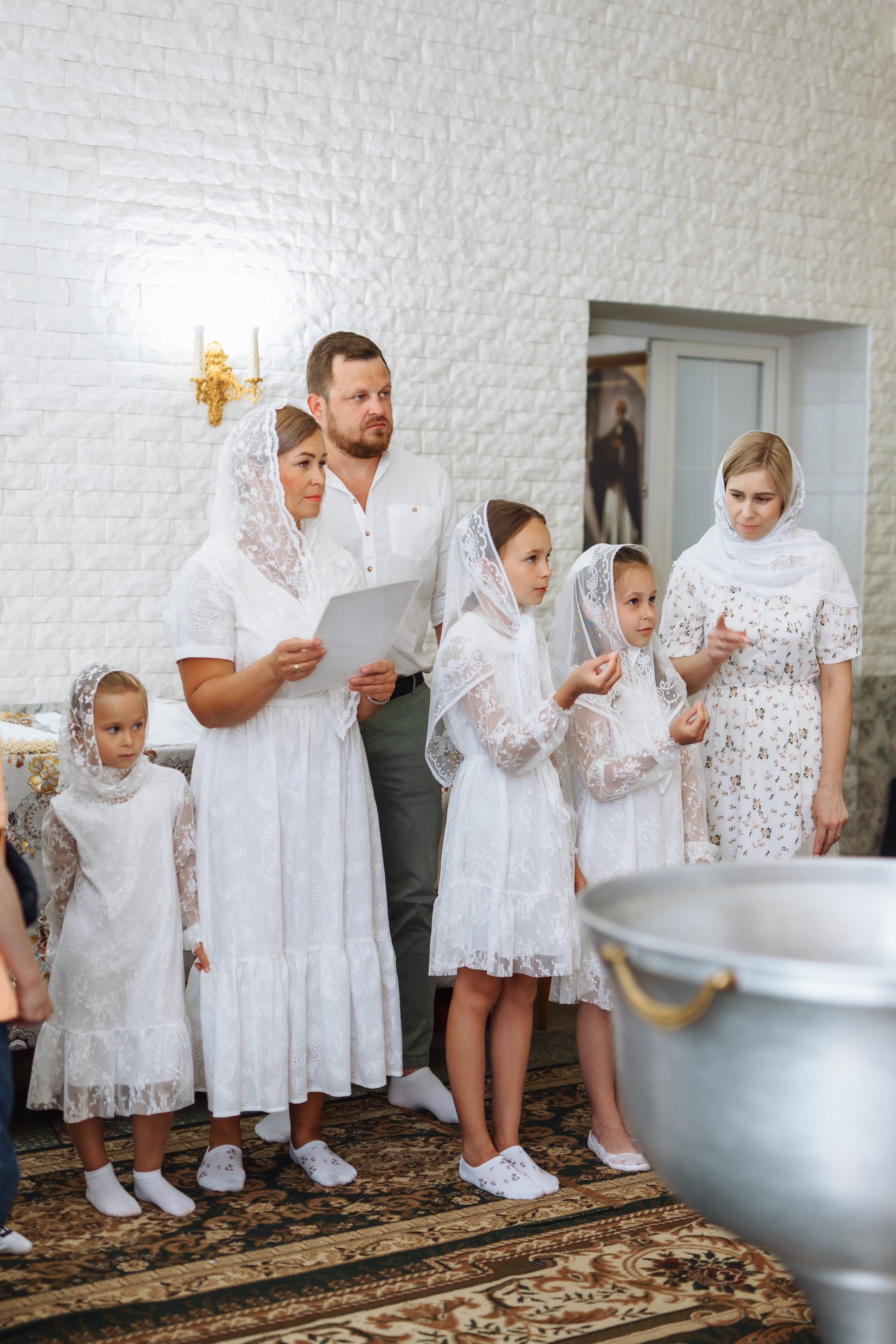 Таинство крещения 2024. Свадебный и семейный фотограф Марина Лежнева, г. Уфа