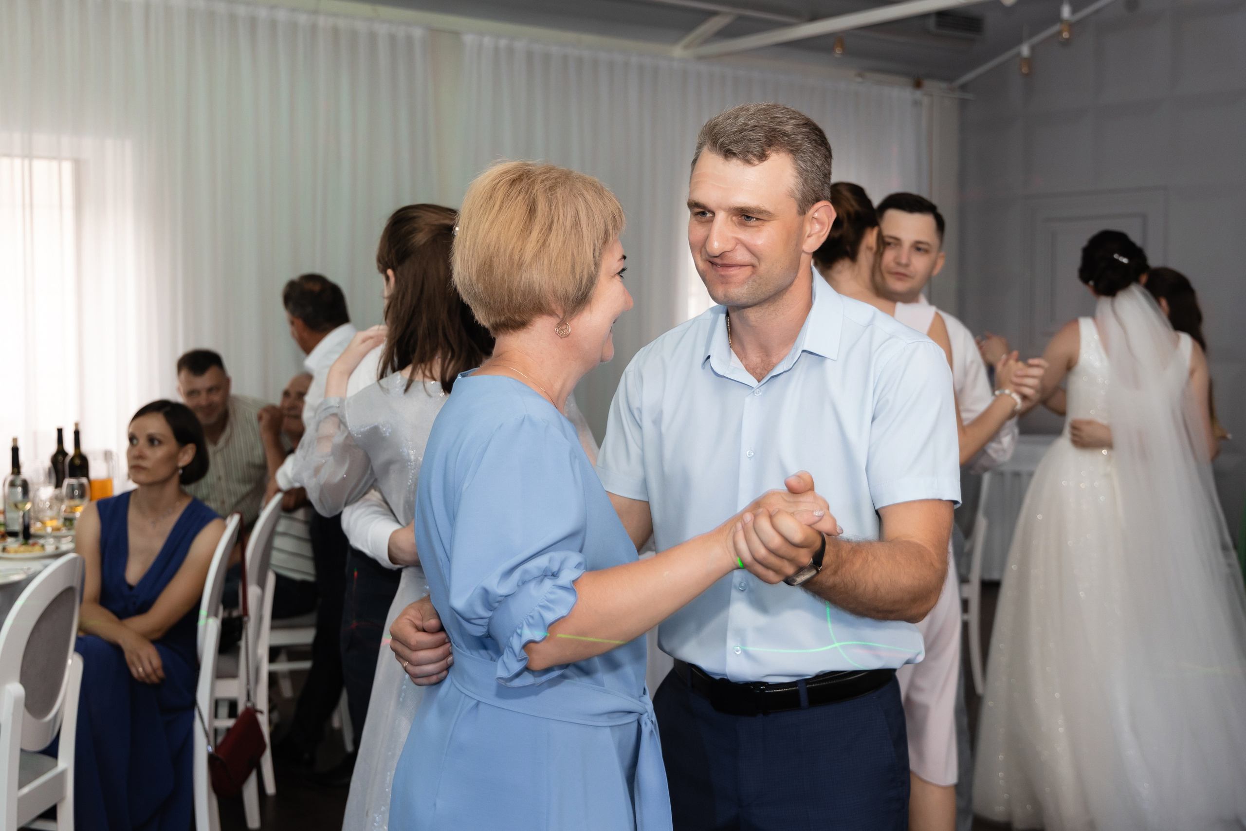 Алёна и Денис (полный день). Фотограф в Барнауле Юлия Садвокасова