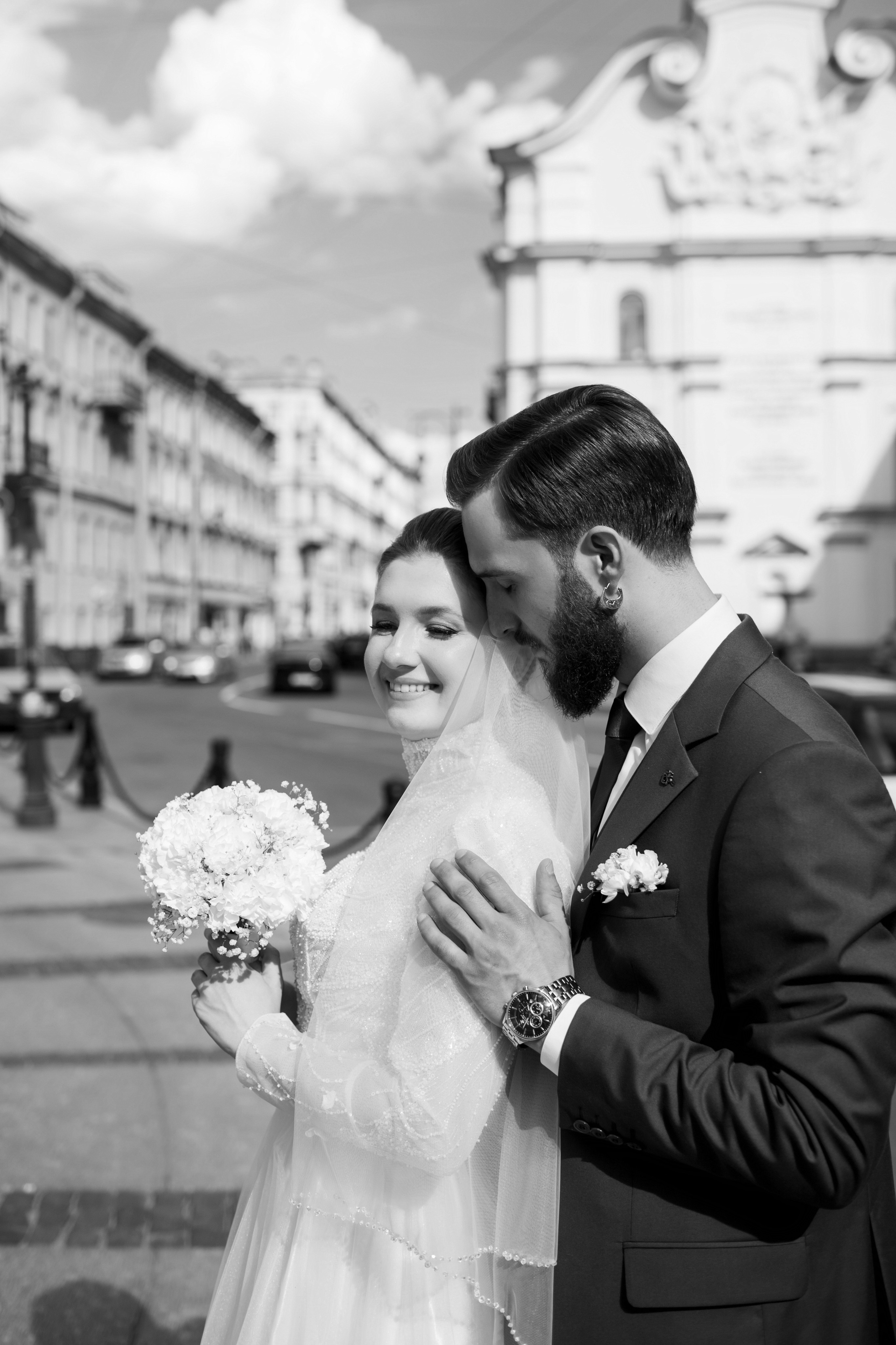 Свадебная фотопрогулка в Петербурге. Свадебный фотограф Кирилл Белый