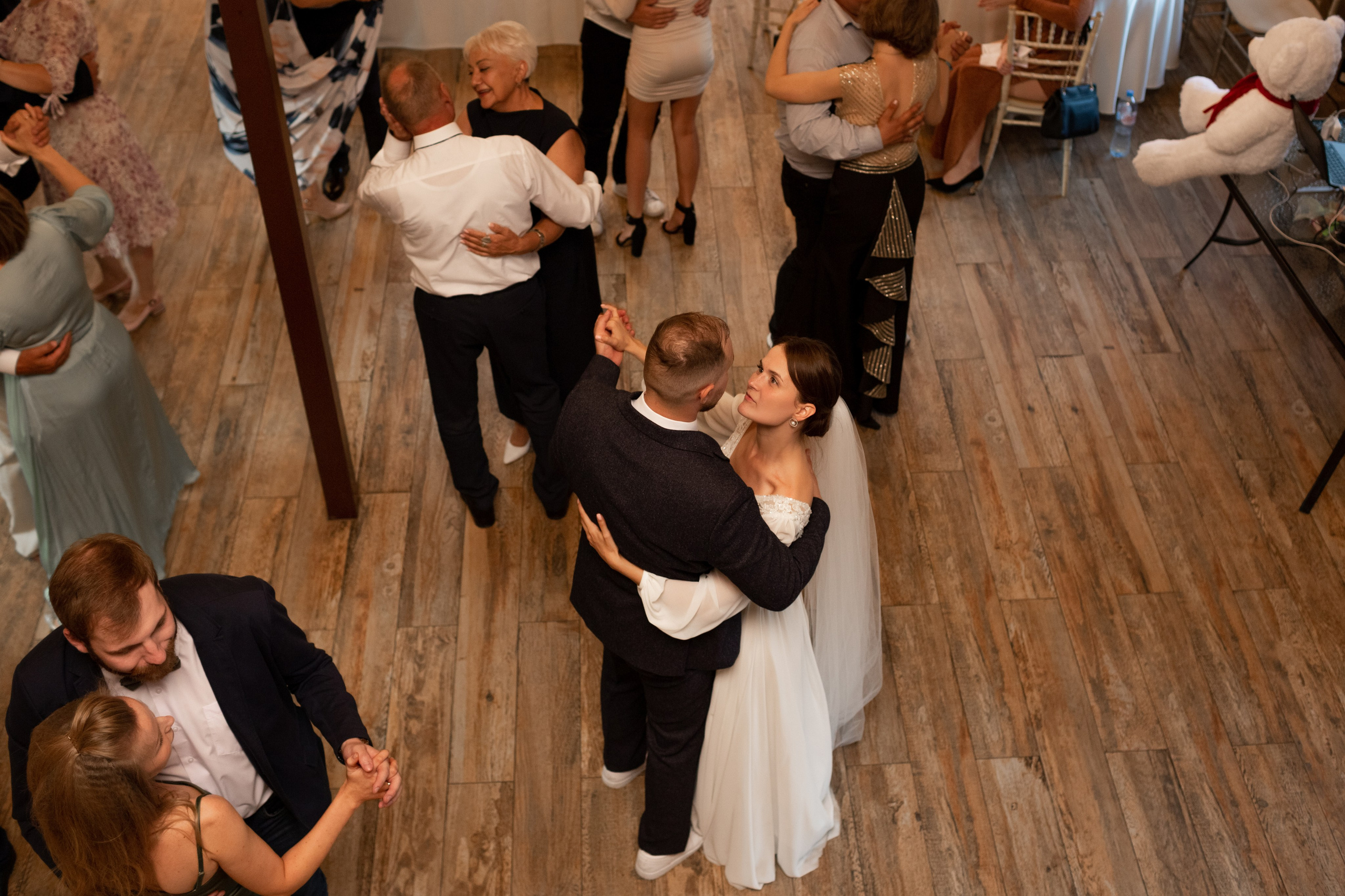 Свадебная фотопрогулка в Пушкине. Свадебный фотограф Кирилл Белый