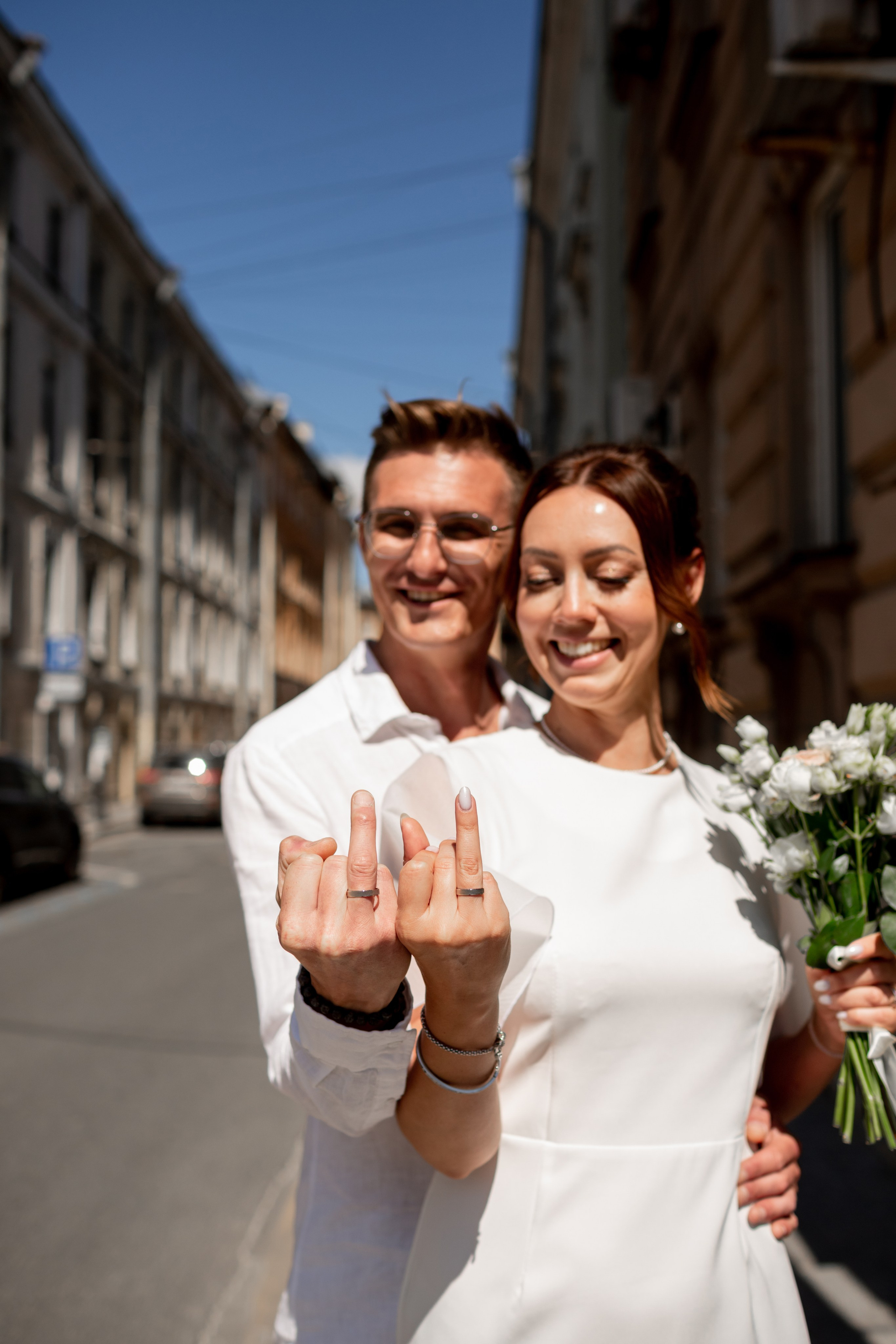 невеста в белом платье и жених в светлом костюме, Санкт-Петербург