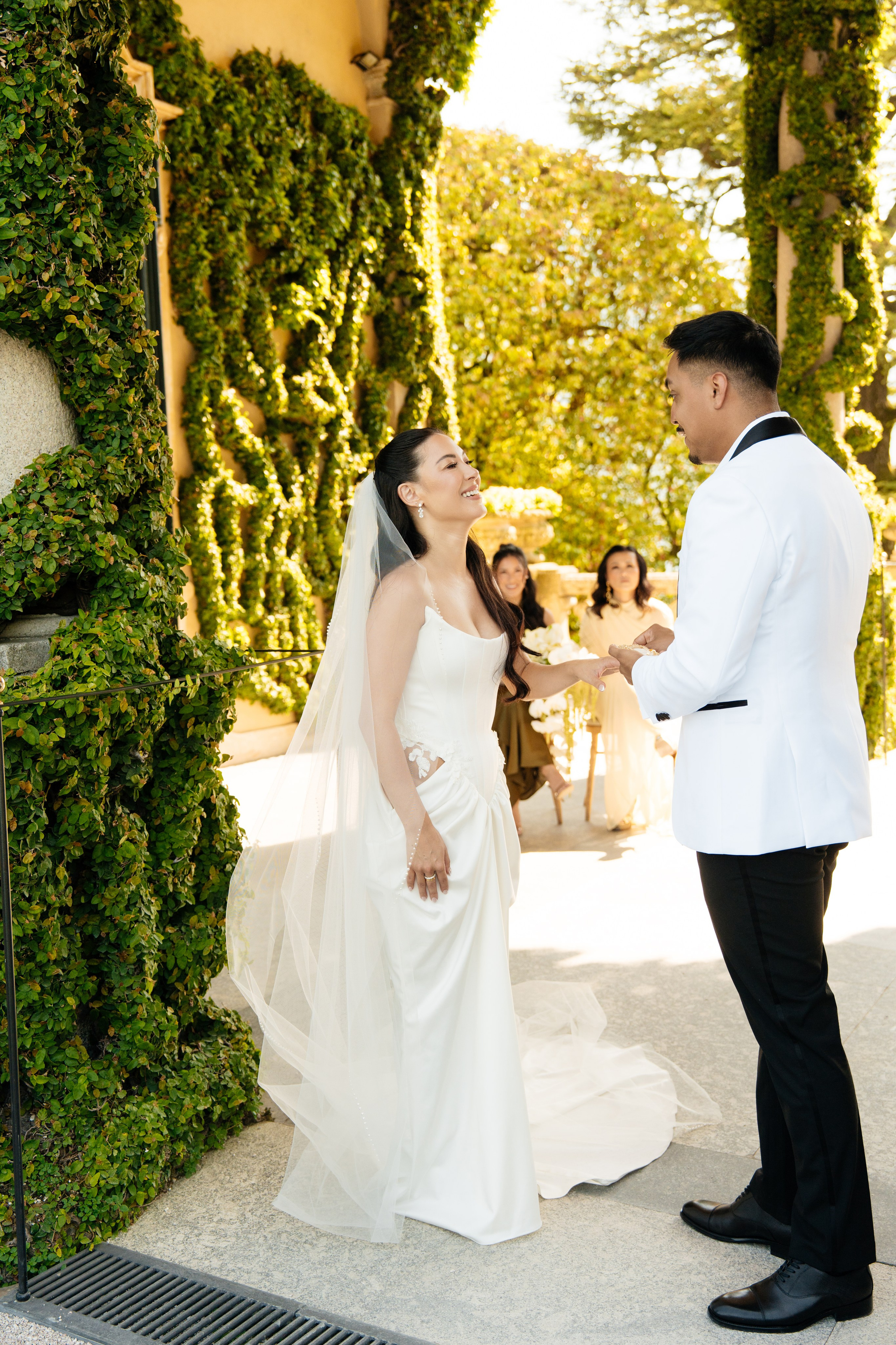 Lake Como Wedding Day. Valeria Coconova Photographer Italy Como Milan