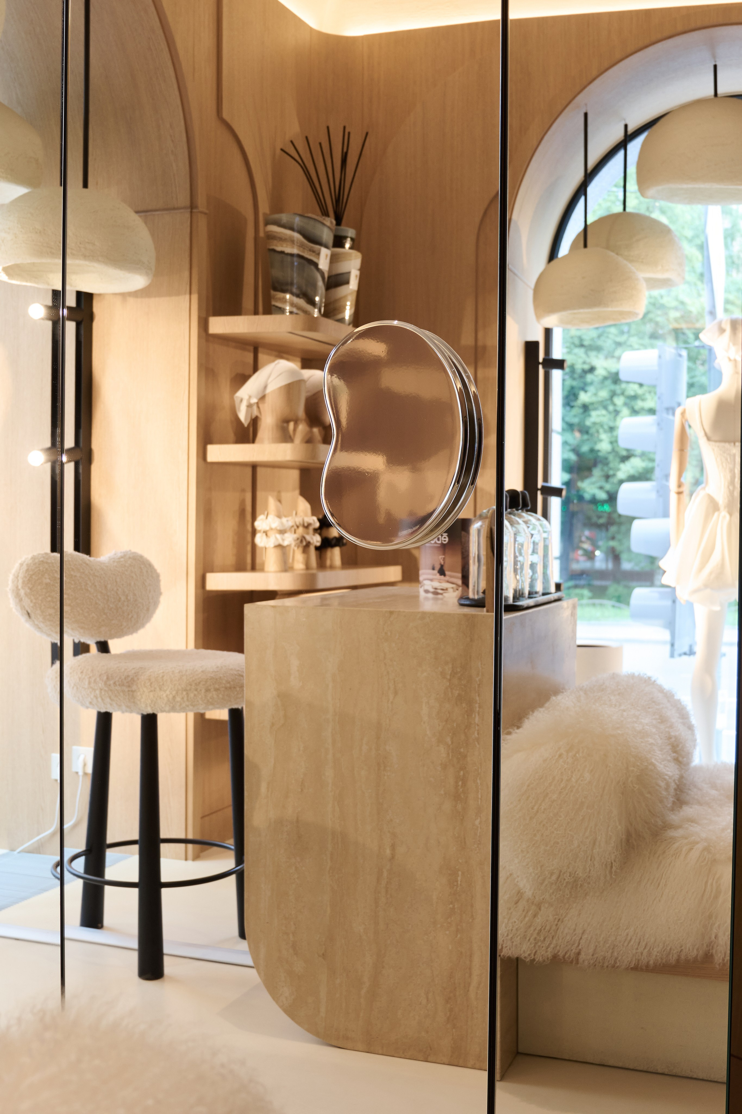 Showroom. Московский фотограф WHRMZD