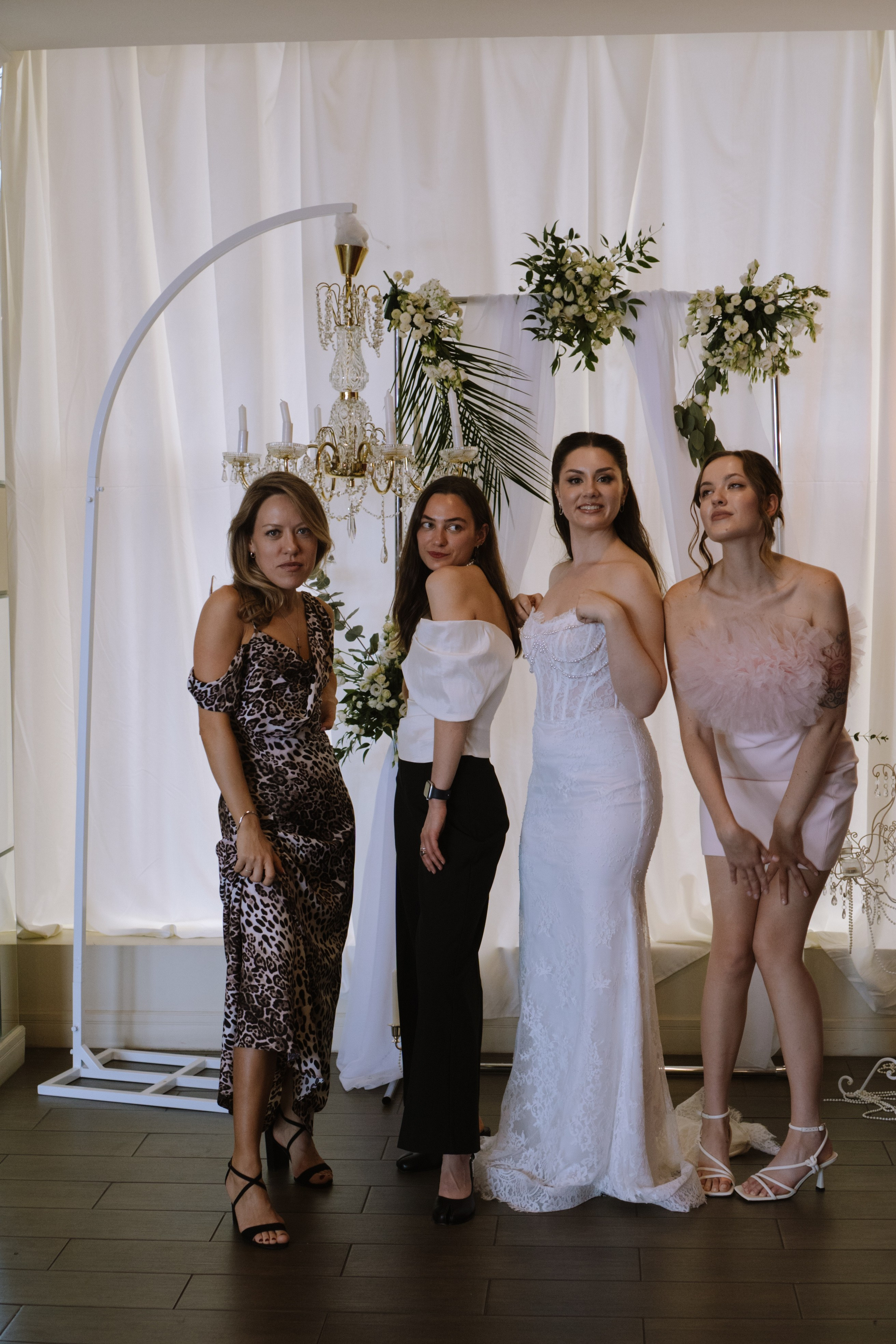 СВАДЕБНЫЙ БАНКЕТ НА ВЛАДИМИРСКОЙ В САНКТ-ПЕТЕРБУРГЕ (КАМЕРНАЯ СВАДЬБА). Профессиональный фотограф, Санкт-Петербург — Виктория Богомолова