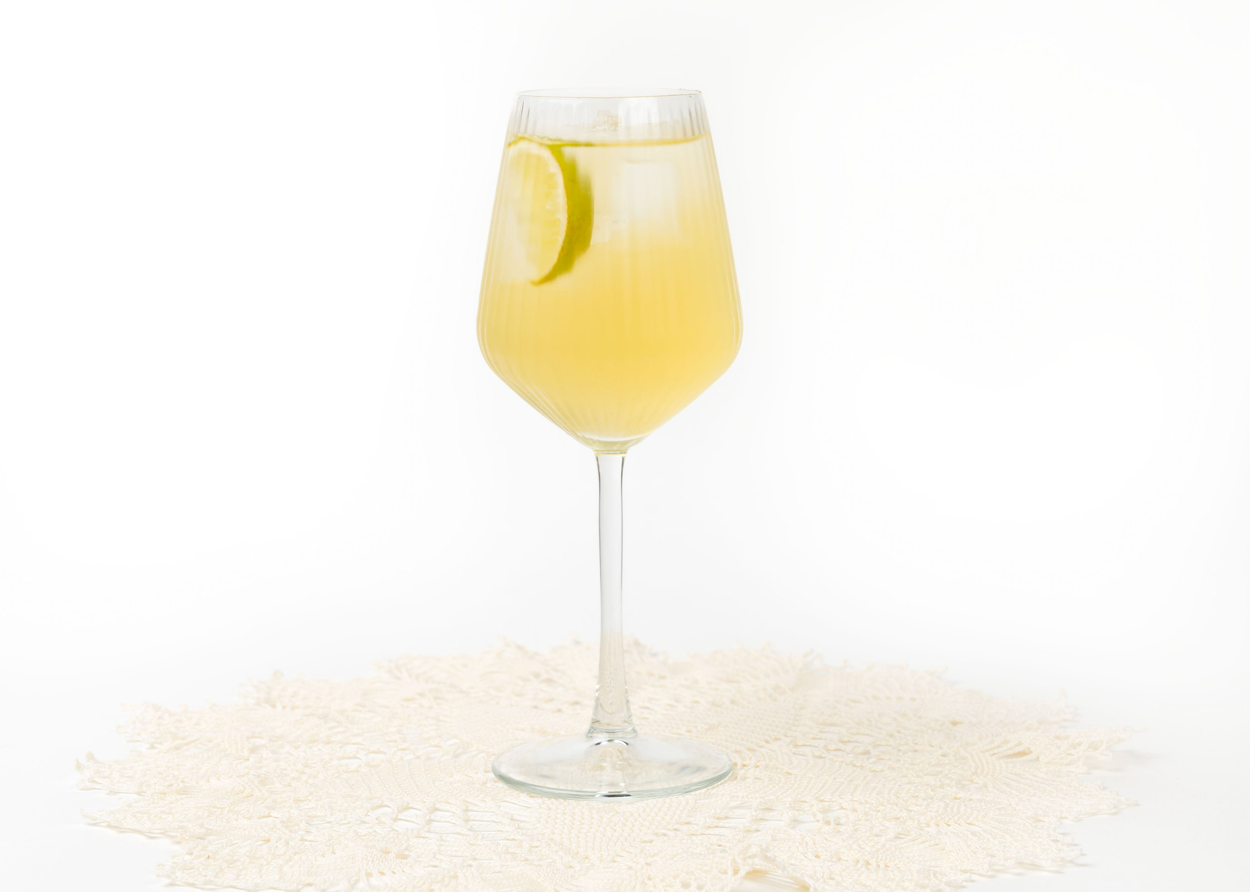 01.10.2025 Нино играет в домино, фото на меню. ФОТОГРАФ ВИНОГРАДОВА ДАРЬЯ