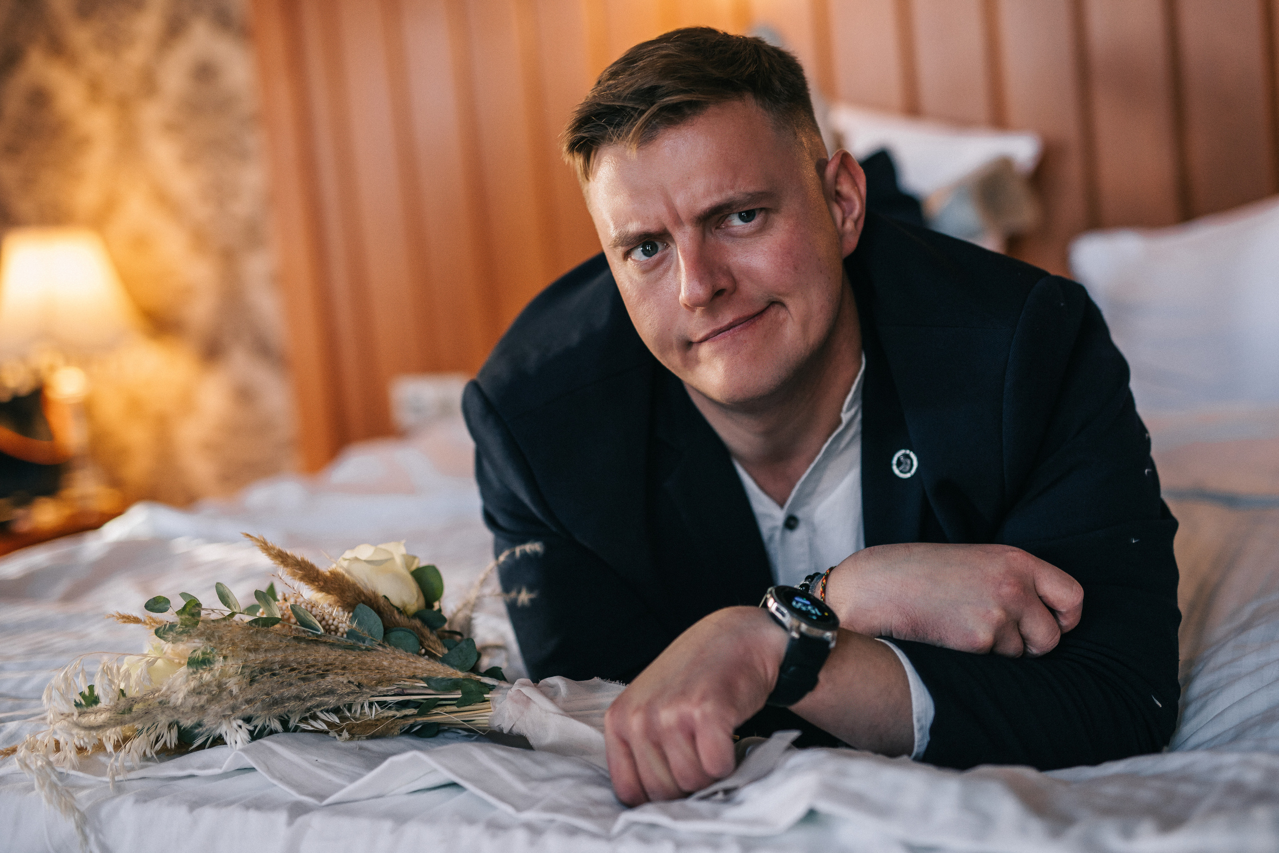 Сборы Жени и Лизы в отеле SUNRISE. Свадебный фотограф Виктория Чуйко Магнитогорск. Визуал для бизнеса