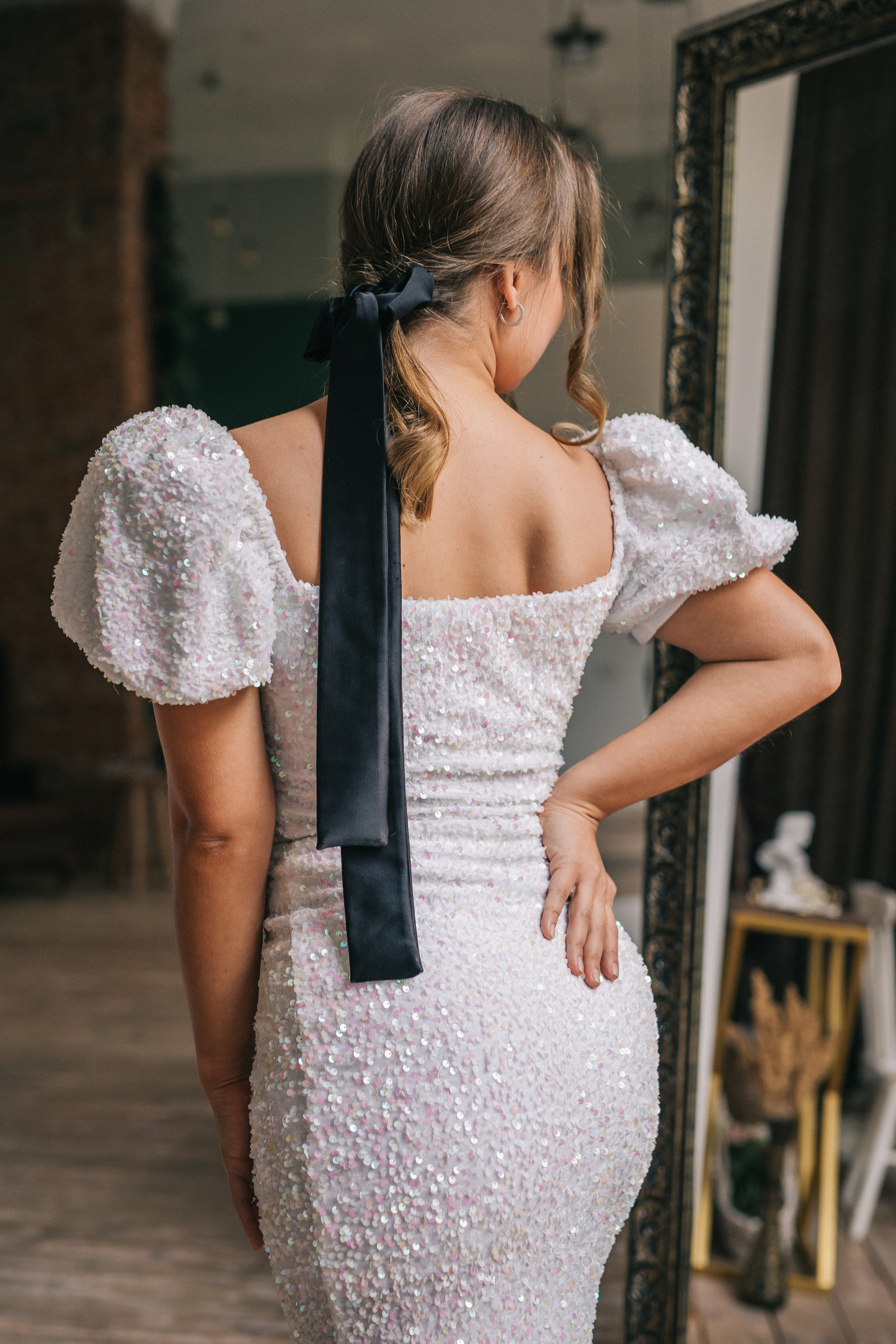 Утро жениха Артема. Свадебный фотограф Виктория Чуйко Магнитогорск. Визуал для бизнеса