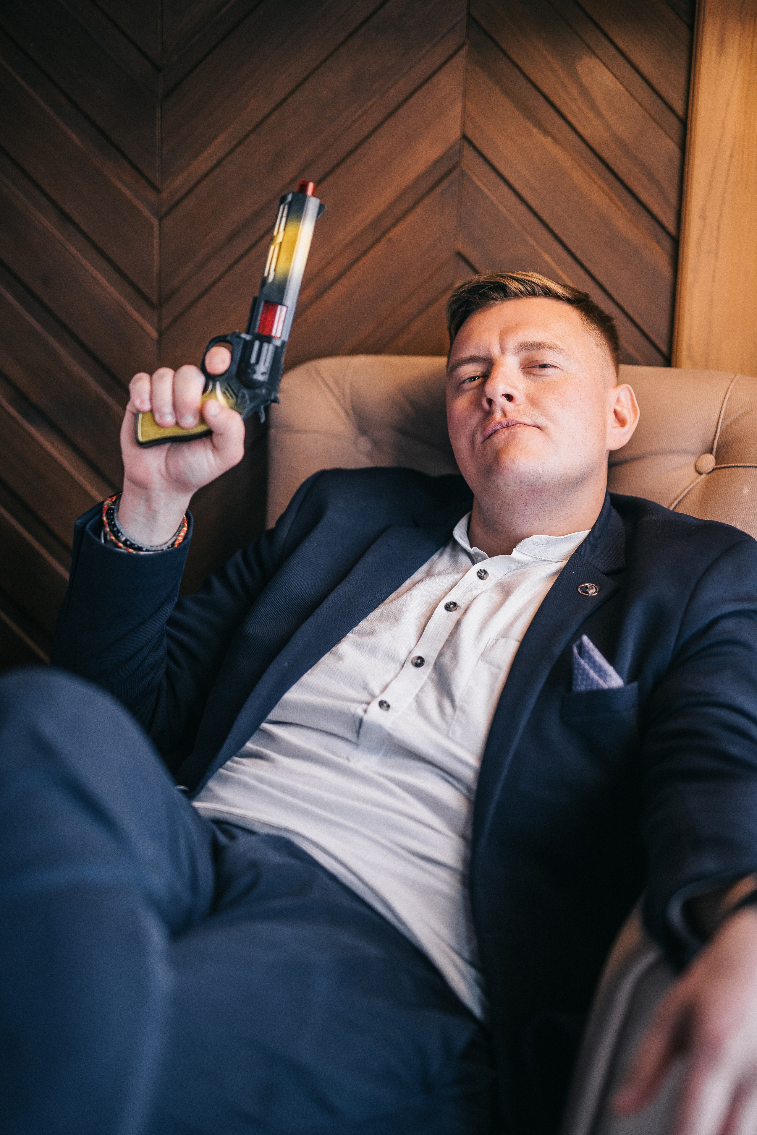 Сборы Жени и Лизы в отеле SUNRISE. Свадебный фотограф Виктория Чуйко Магнитогорск. Визуал для бизнеса