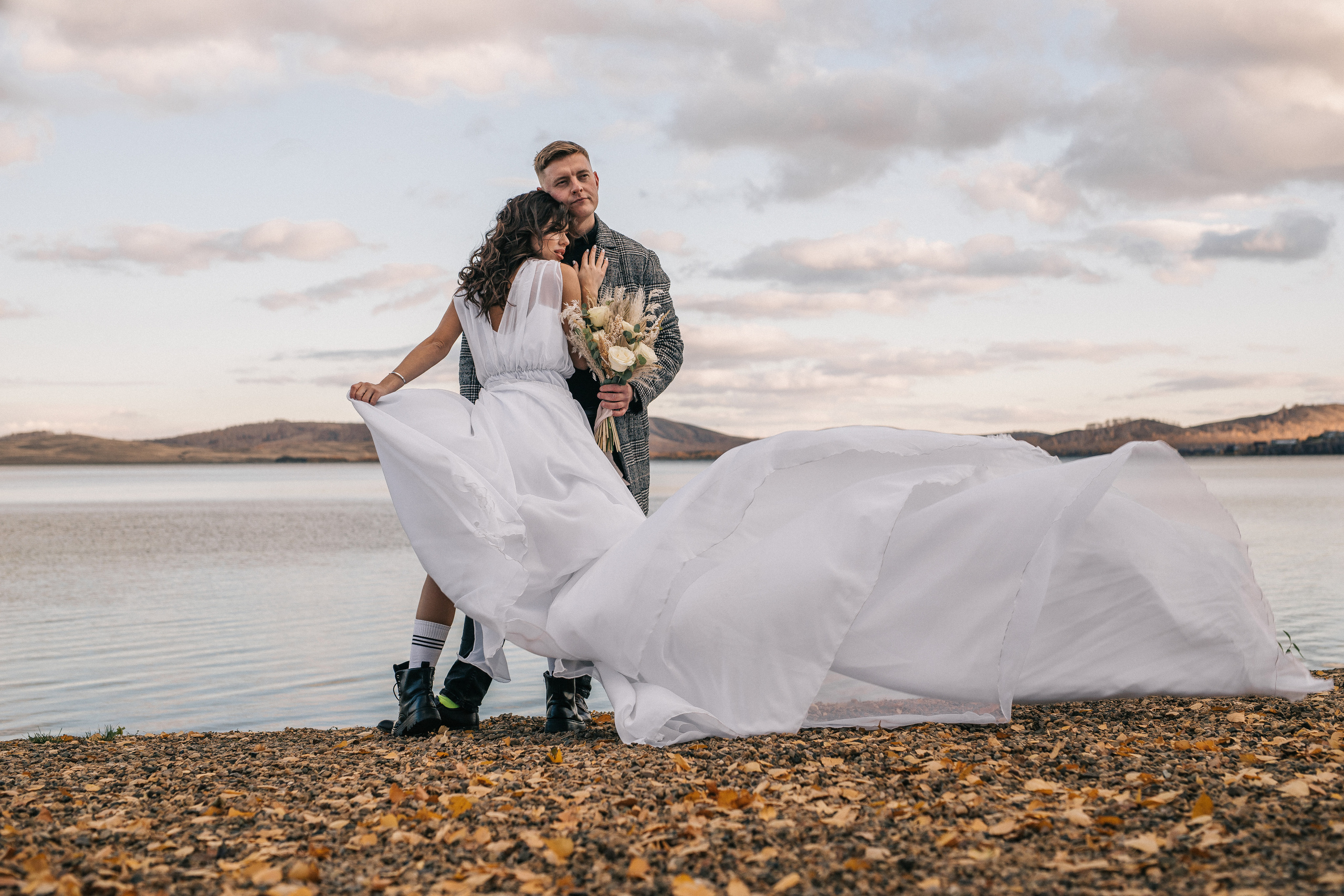 Сборы Жени и Лизы в отеле SUNRISE. Свадебный фотограф Виктория Чуйко Магнитогорск. Визуал для бизнеса