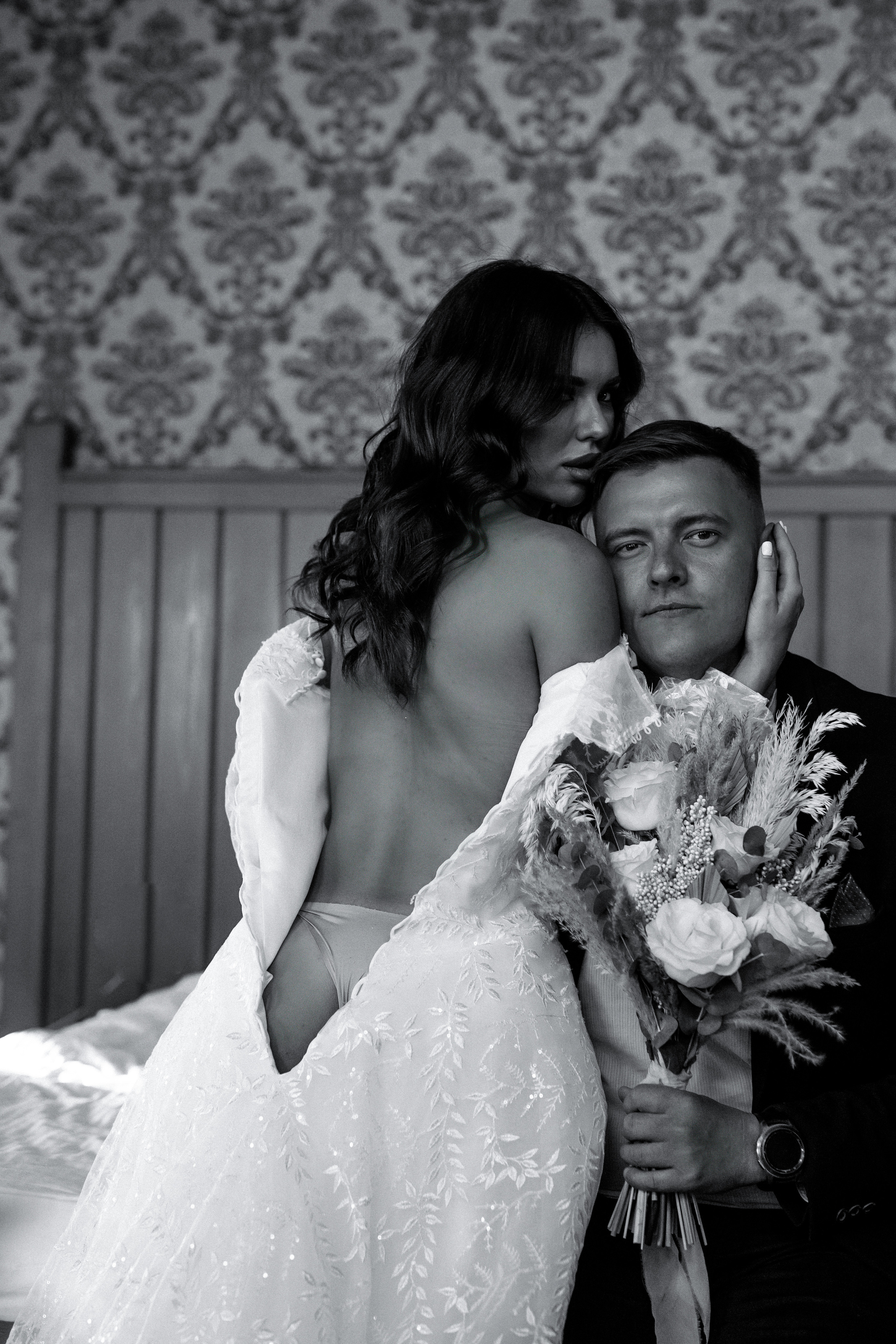 Сборы Жени и Лизы в отеле SUNRISE. Свадебный фотограф Виктория Чуйко Магнитогорск. Визуал для бизнеса