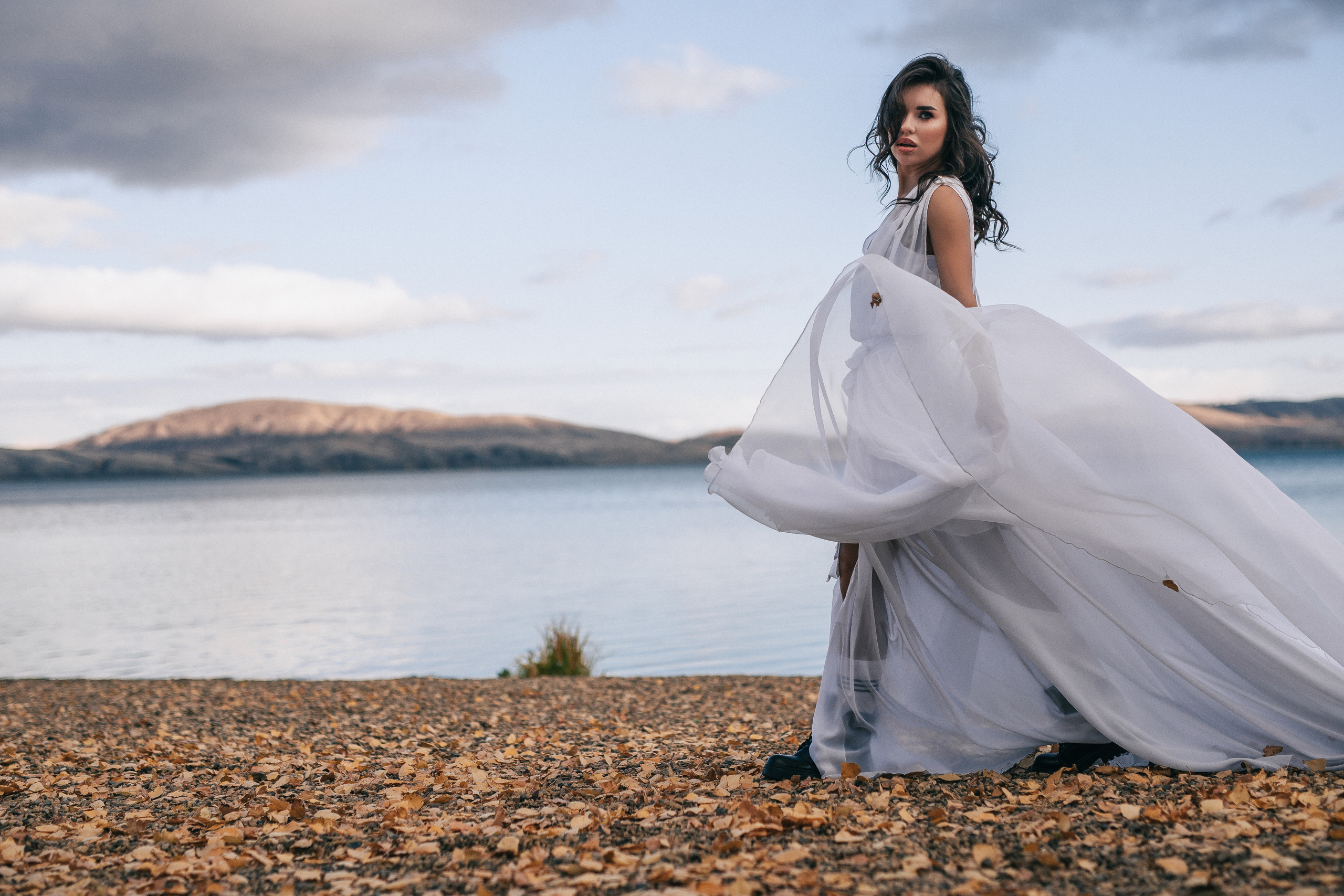 Сборы Жени и Лизы в отеле SUNRISE. Свадебный фотограф Виктория Чуйко Магнитогорск. Визуал для бизнеса