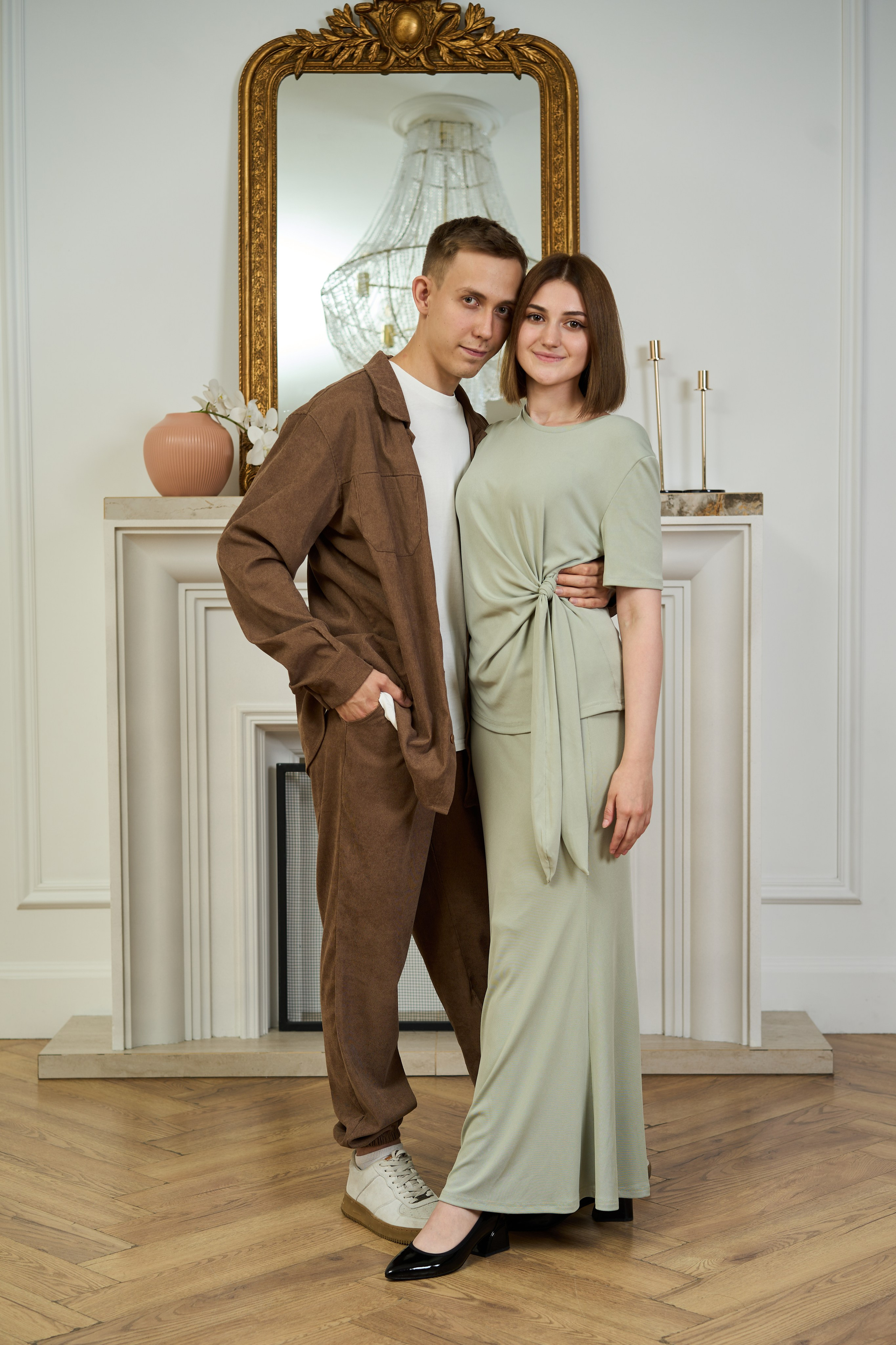 Портретная съемка большой семьи с искусственным светом в студии. Фотограф Екатеринбург Кокшарова Александра