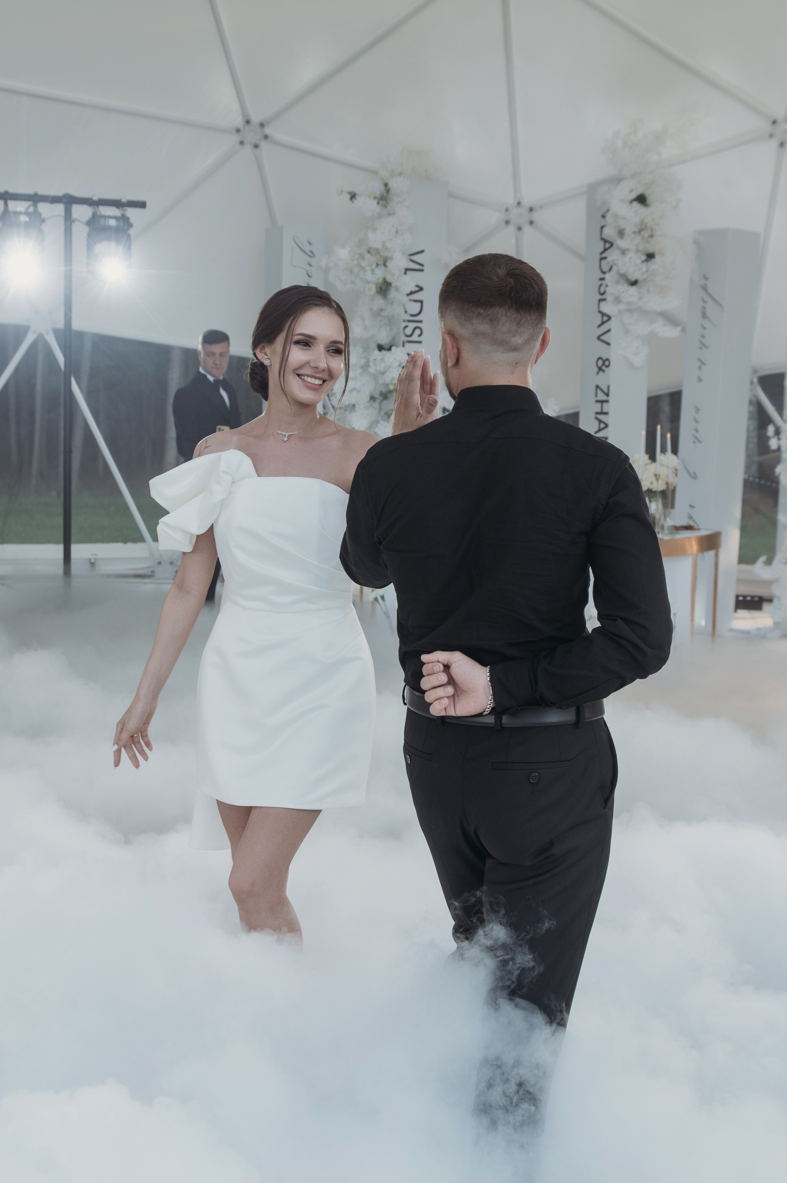 Свадебная фотосессия с утром невесты и красивым свадебным банкетом. Свадебный фотограф в Твери, Москве и Санкт-Петербурге Денисова Екатерина