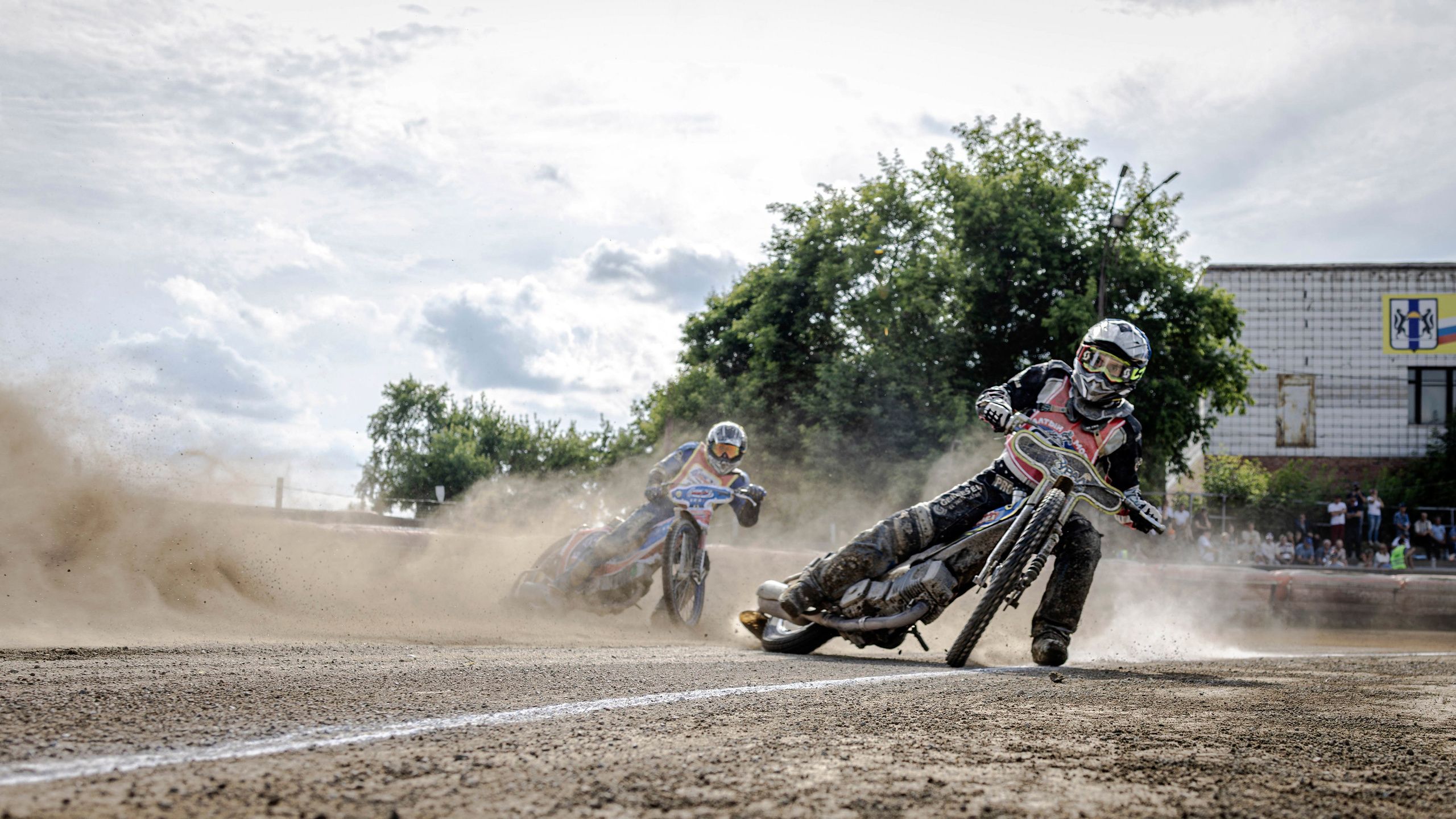 Мотогонки на гаревой дорожке. Bertran Ordo