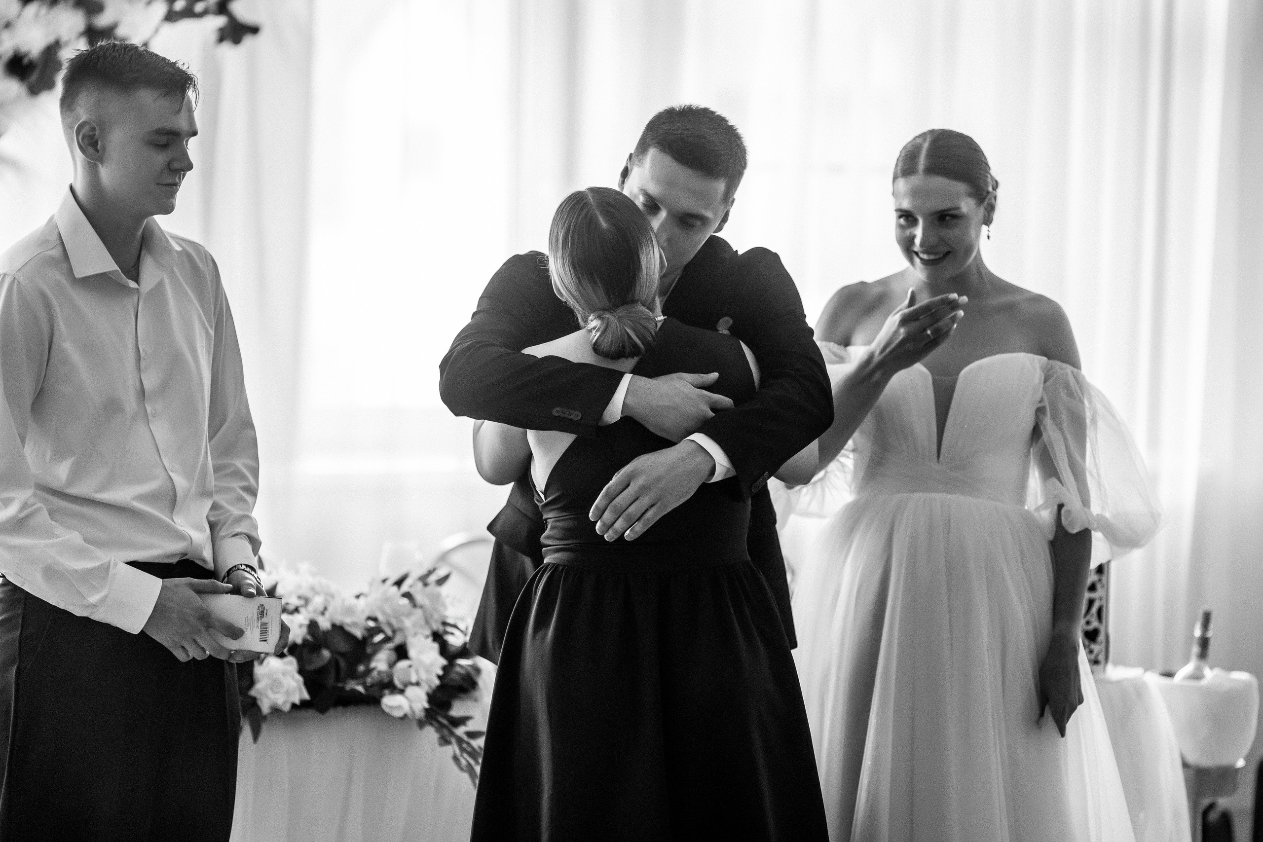 Vlad & Nadya (Saint-Petersburg, Russia). Destination wedding photographer Peter Letu