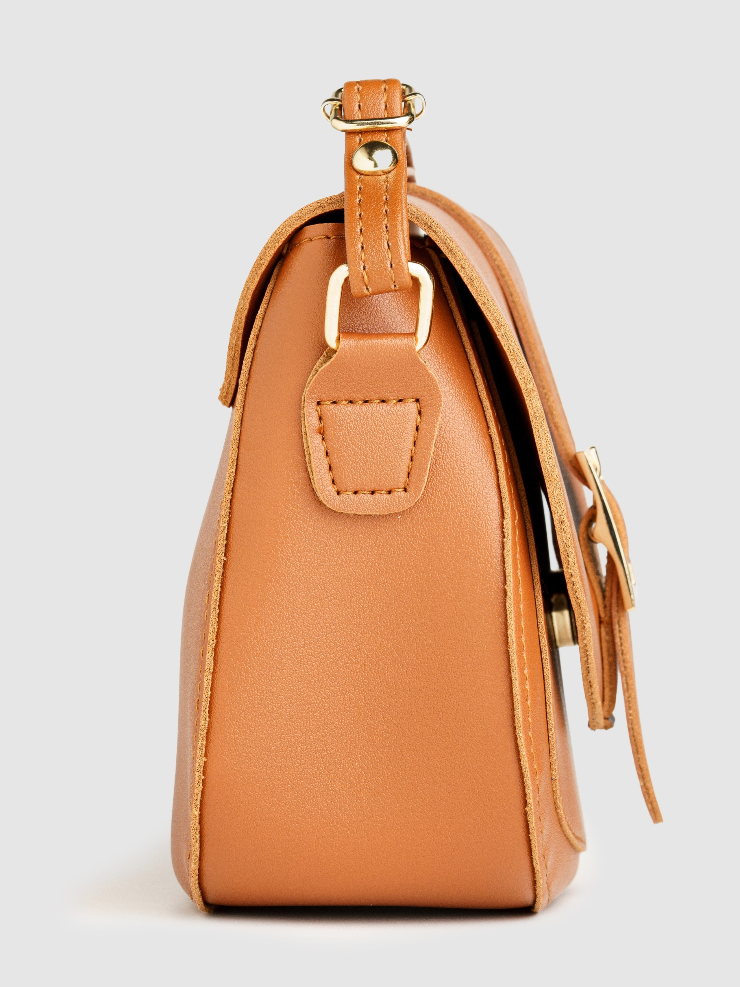 Предметная съемка сумок. KED Production — продакшн из СПб. Создаём фото, видео и контент, который помогает брендам и селлерам продавать больше