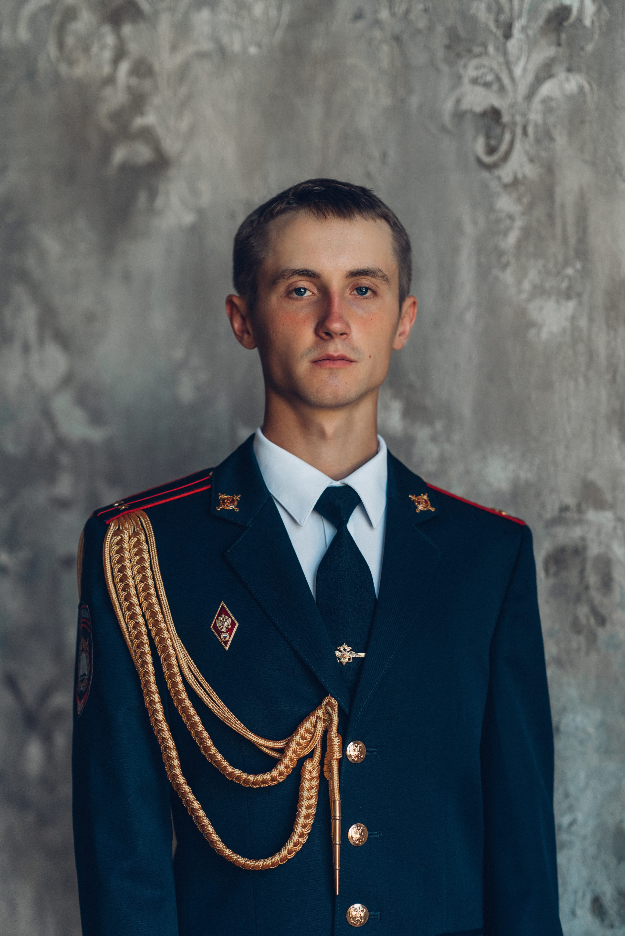 Светлана и рыцари круглого стола. Профессиональный детский и семейный фотограф в Москве Диля Грошева