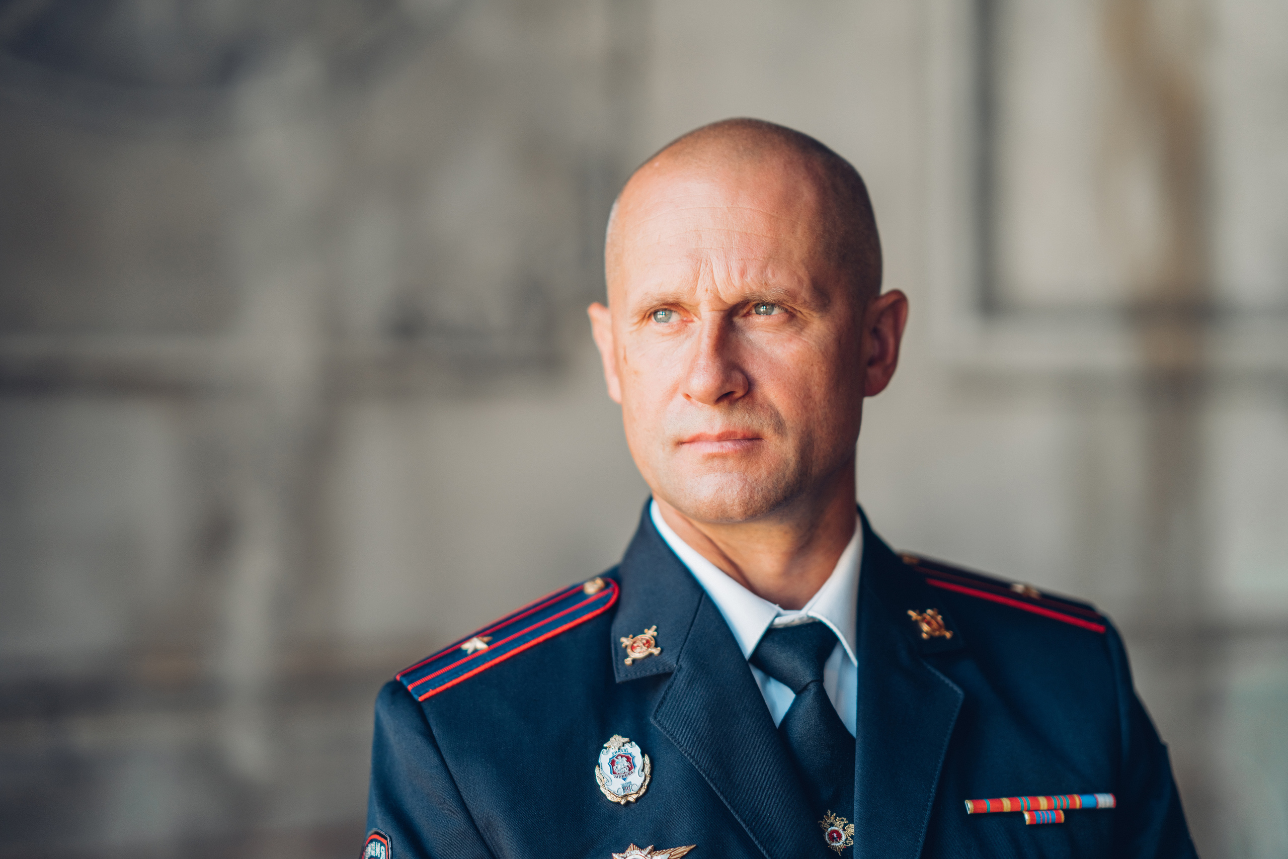 Светлана и рыцари круглого стола. Профессиональный детский и семейный фотограф в Москве Диля Грошева