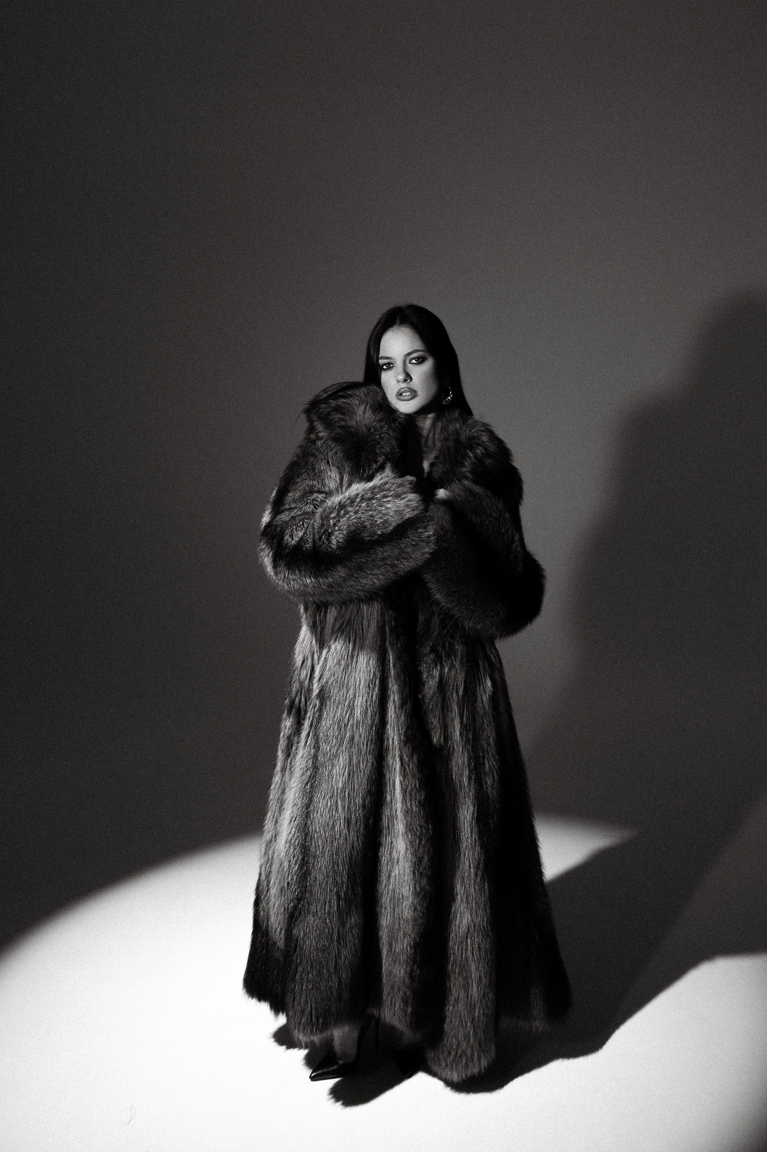 Лиза Съёмка в студии. Фотограф Новосибирск Анастасия Головерова