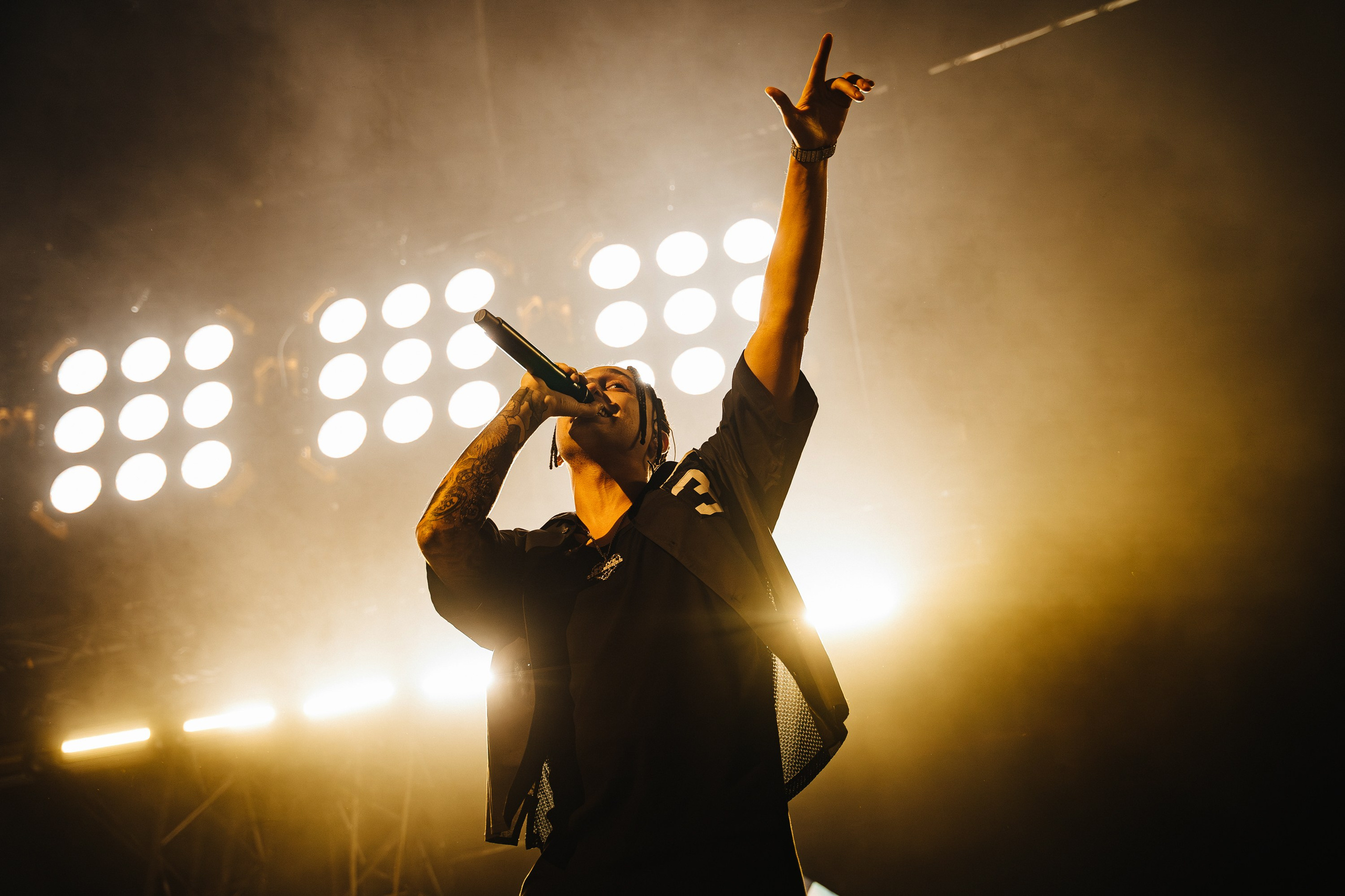 YANIX / MOSCOW / 2025. OOPS