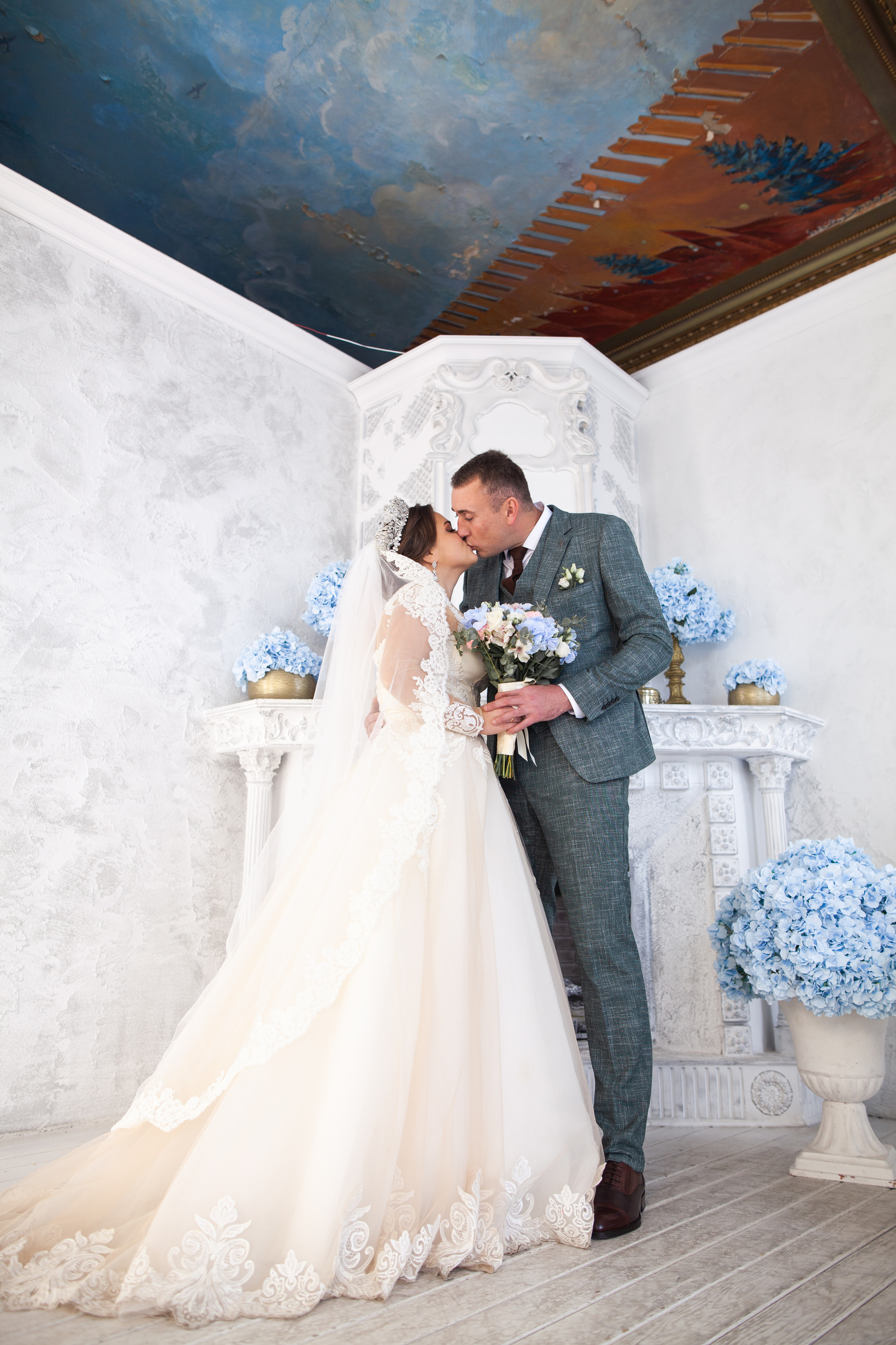 Свадебная фотосессия Нижний Новгород. Фотограф на крещение и венчание в Нижнем Новгороде.Свадебный Фотограф