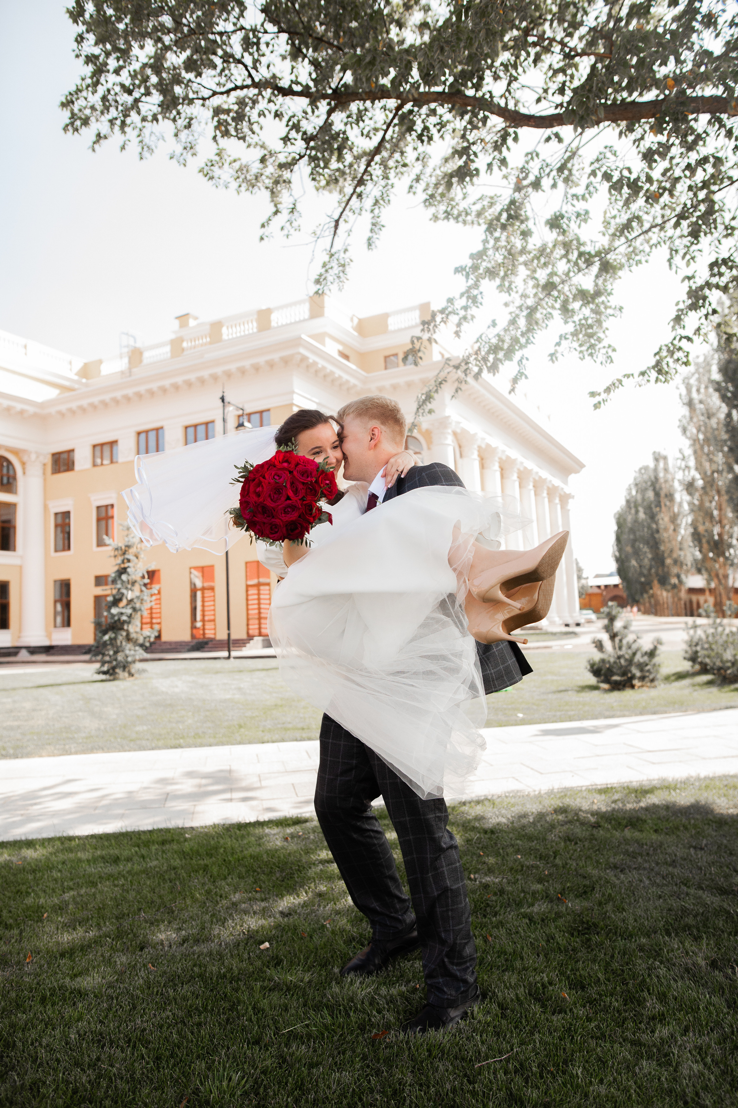 Свадебная фотосессия Нижний Новгород. Фотограф на крещение и венчание в Нижнем Новгороде.Свадебный Фотограф