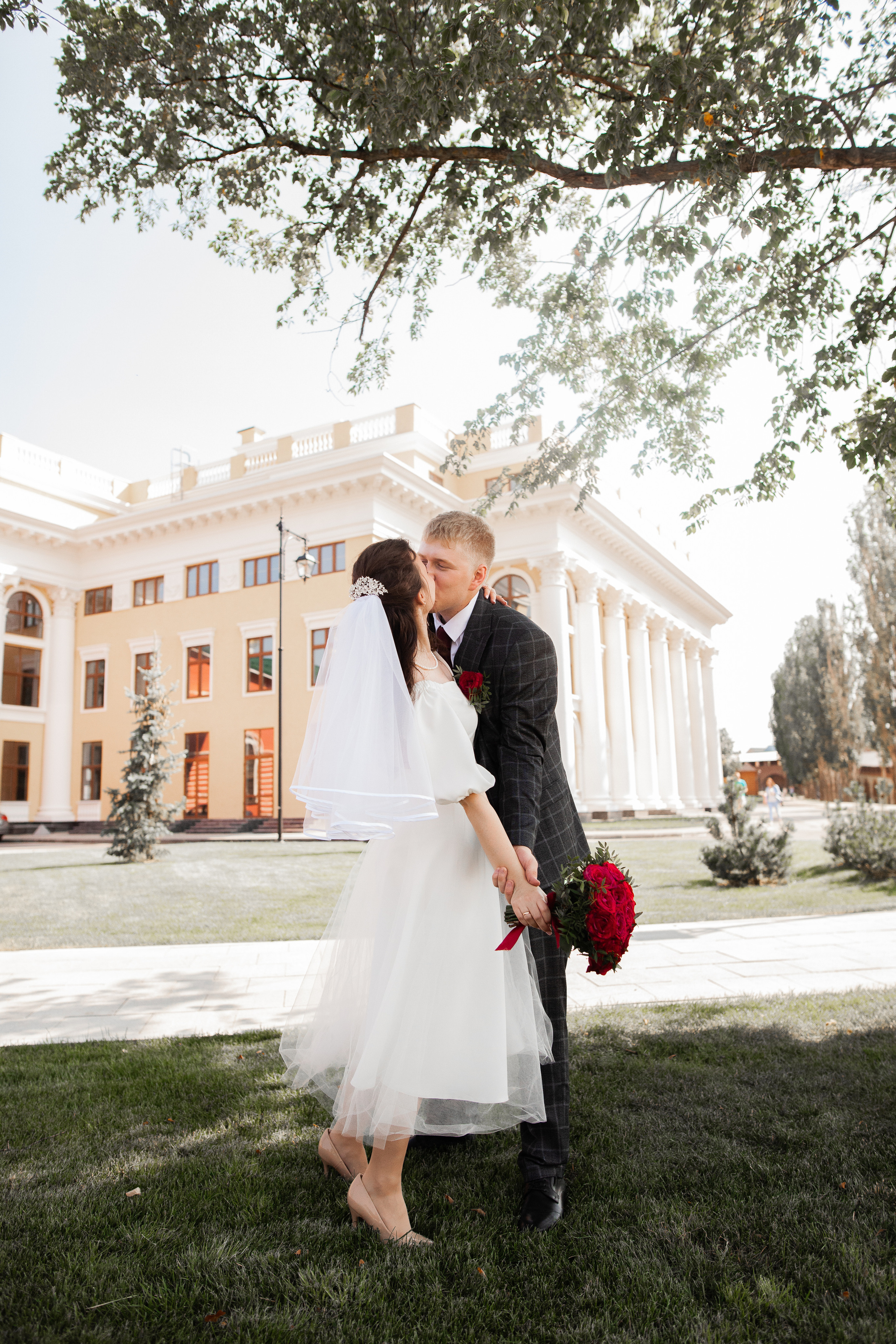 Свадебная фотосессия Нижний Новгород. Фотограф на крещение и венчание в Нижнем Новгороде.Свадебный Фотограф