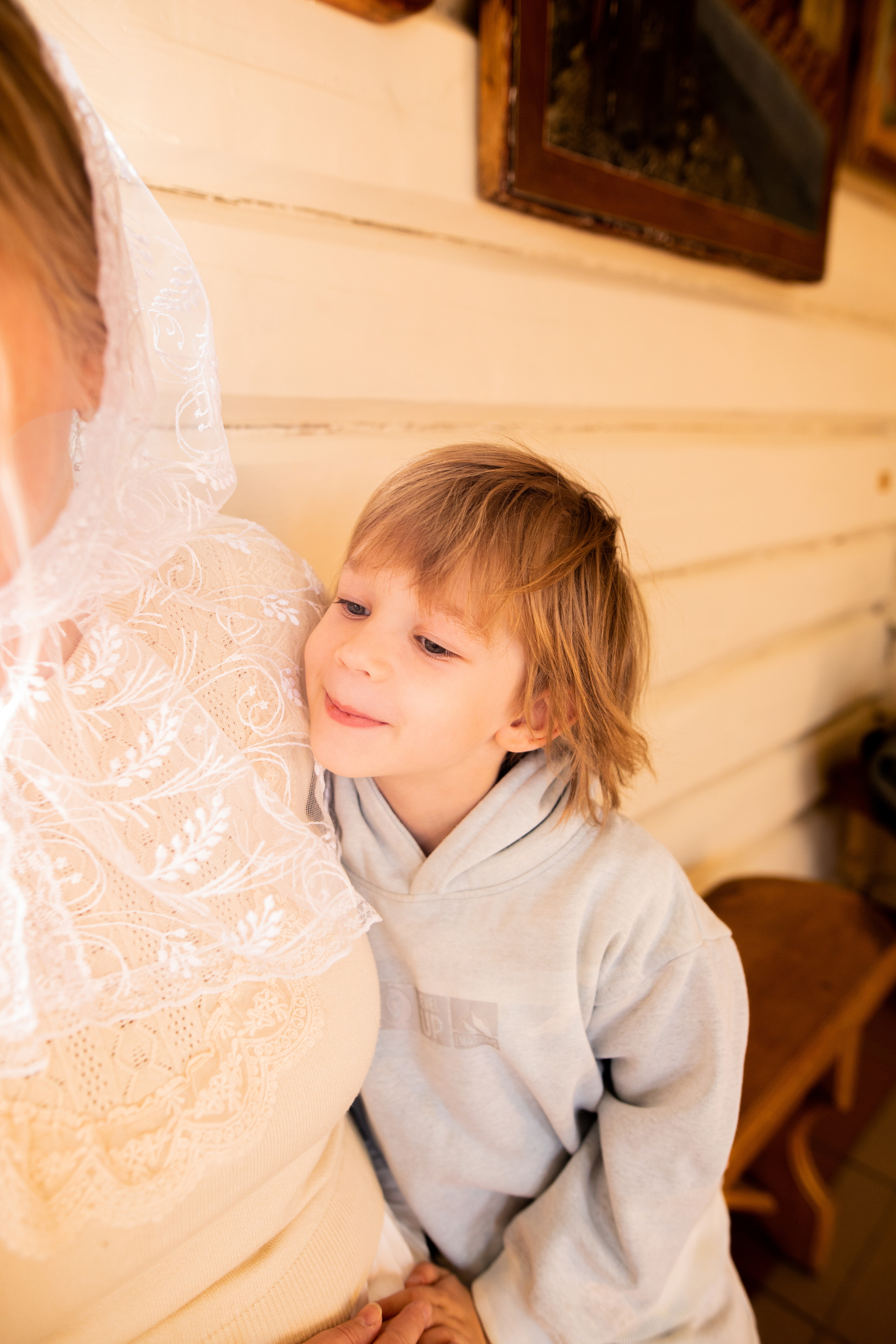 Крещение в Храме в честь Тихвинской иконы Божией Матери. Фотограф на крещение и венчание в Нижнем Новгороде.Свадебный Фотограф